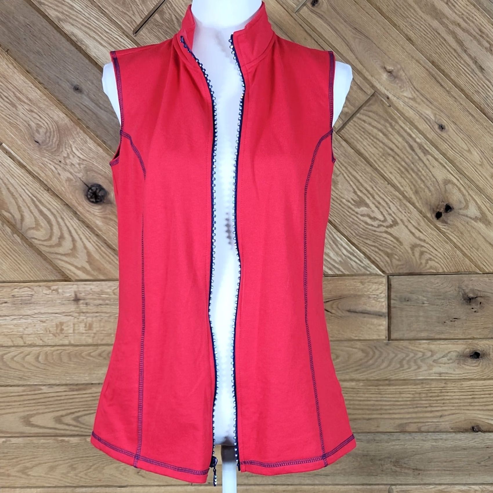 Quacker Factory Quacker Factory Vest Womens Size XS Red Full Zip Rhinestone Embellished Top Size XS / US 0-2 / IT 36-38 - 7 Thumbnail