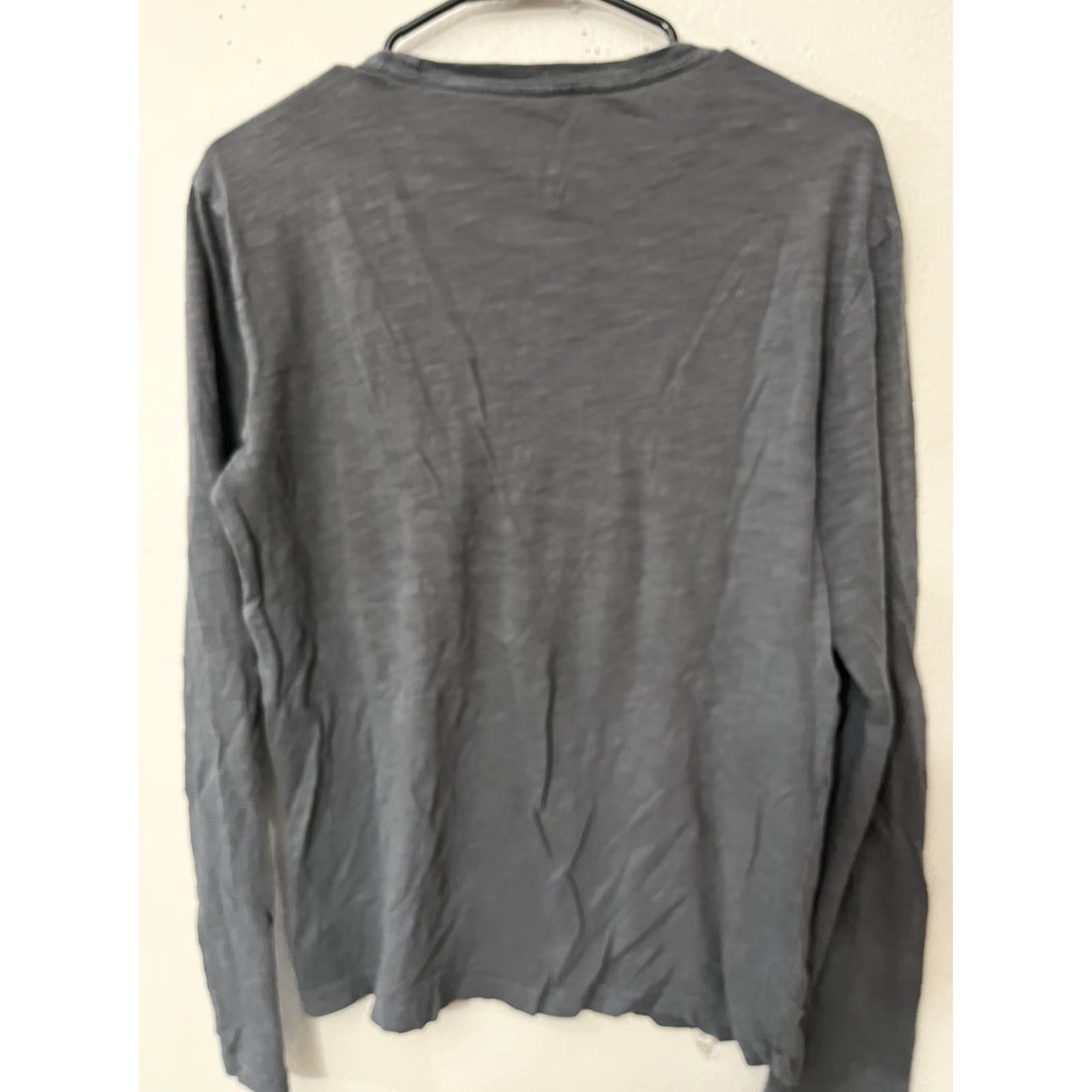 Gap Gap Long Sleeve Tee Shirt Mens Small Gray Knit Crew Neck Pocket Tee Shirt Crew Neck Tee Long Sleeve Mens Small Gray Gap Knit Pocket Size US S / EU 44-46 / 1 - 3 Thumbnail