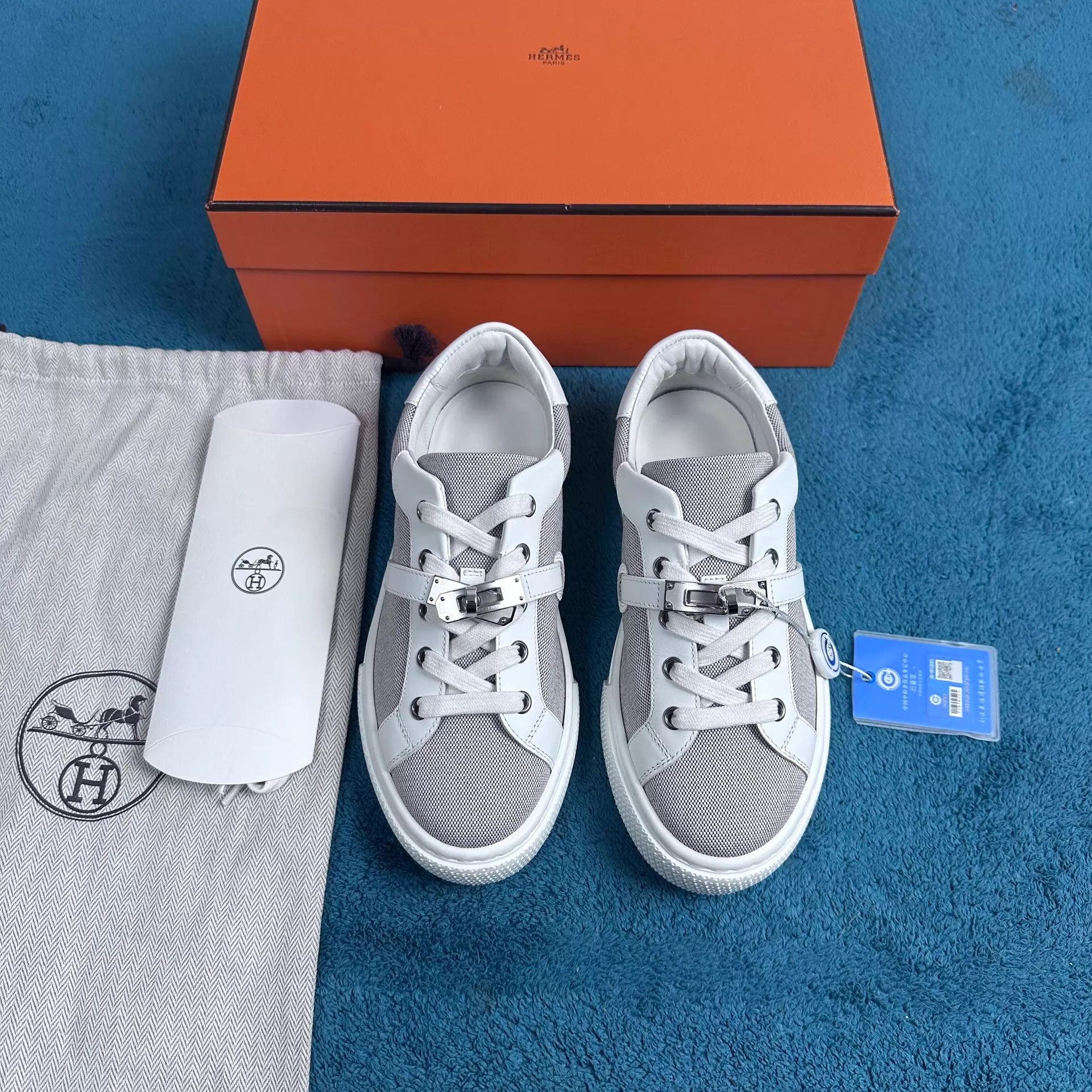 Hermes Hermès day canvas low-top sneakers gray & white 36.5 Size US 6 / IT 36 - 1 Thumbnail