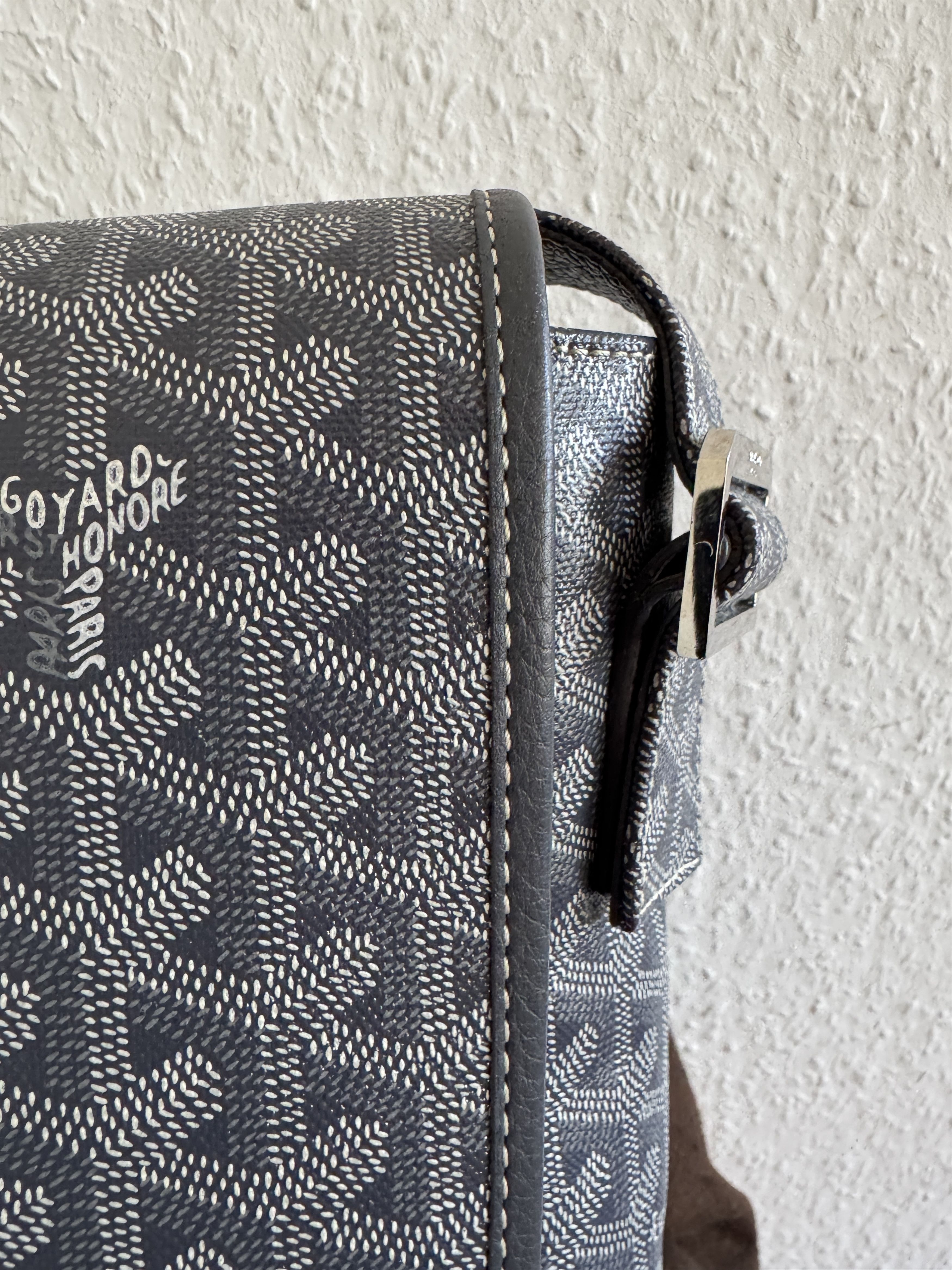 Goyard Grand Bleu MM Messenger Bag – Grey Size ONE SIZE - 2 Thumbnail