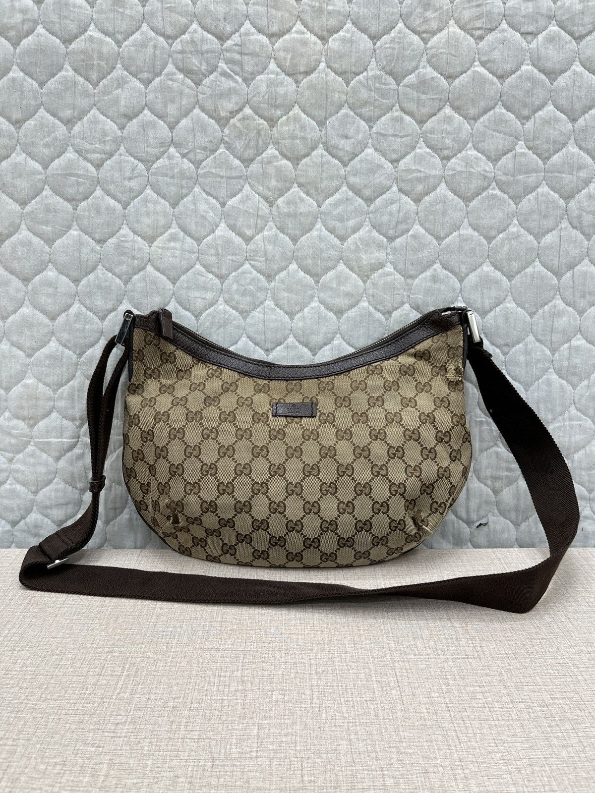 Steals Gucci Sling Bag in Brown, Men's