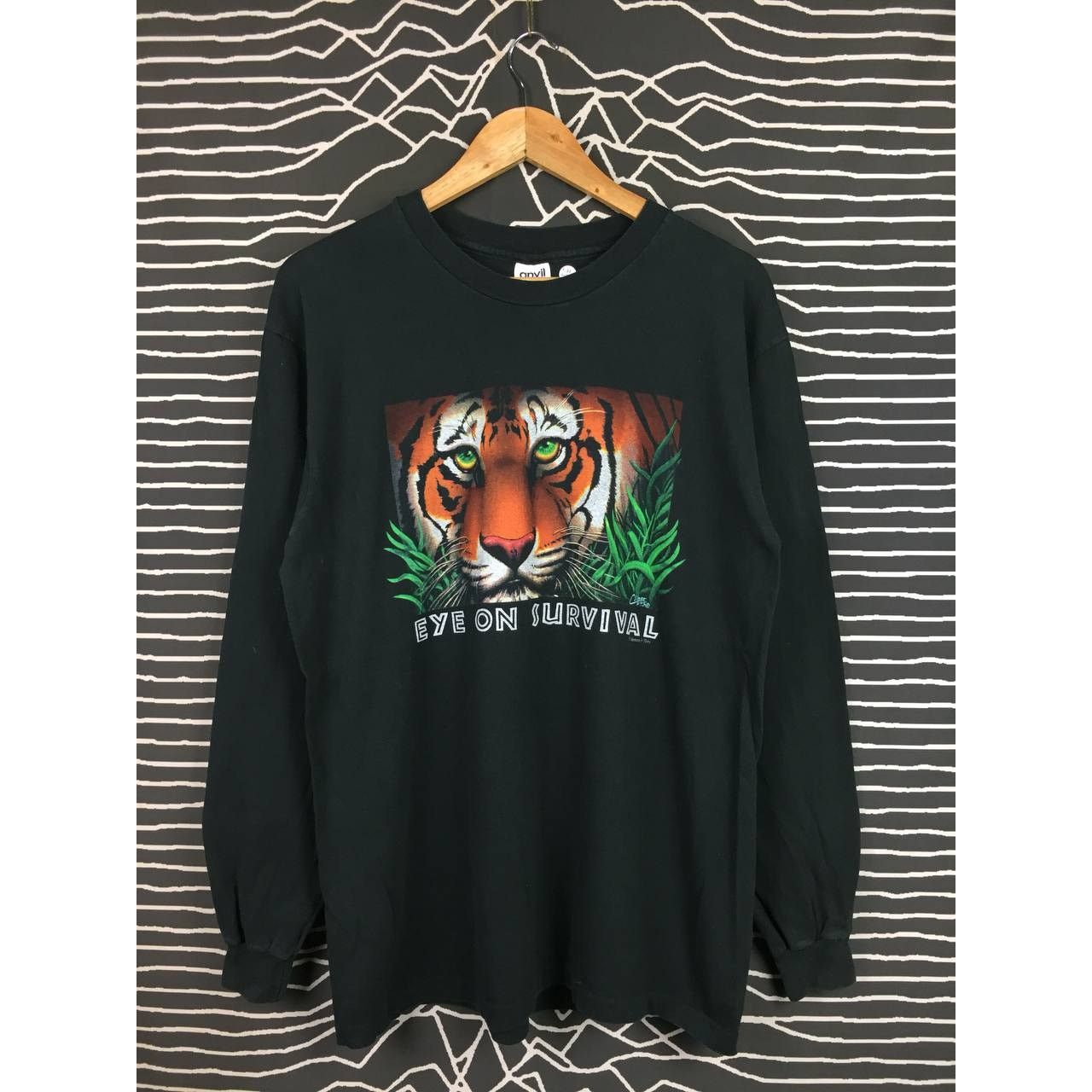 Vintage Vtg 90s Eye On Survival Tiger Wildlife Animal Longsleeve Tee Size US L / EU 52-54 / 3 - 1 Thumbnail