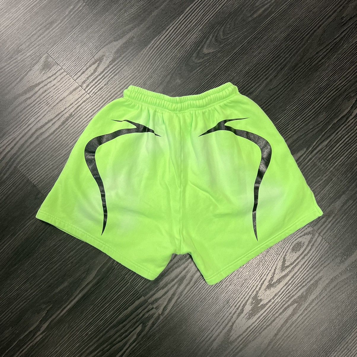 HELLSTAR Hellstar Neon Green Warm Up Shorts Size US 28 / EU 44 - 2 Thumbnail