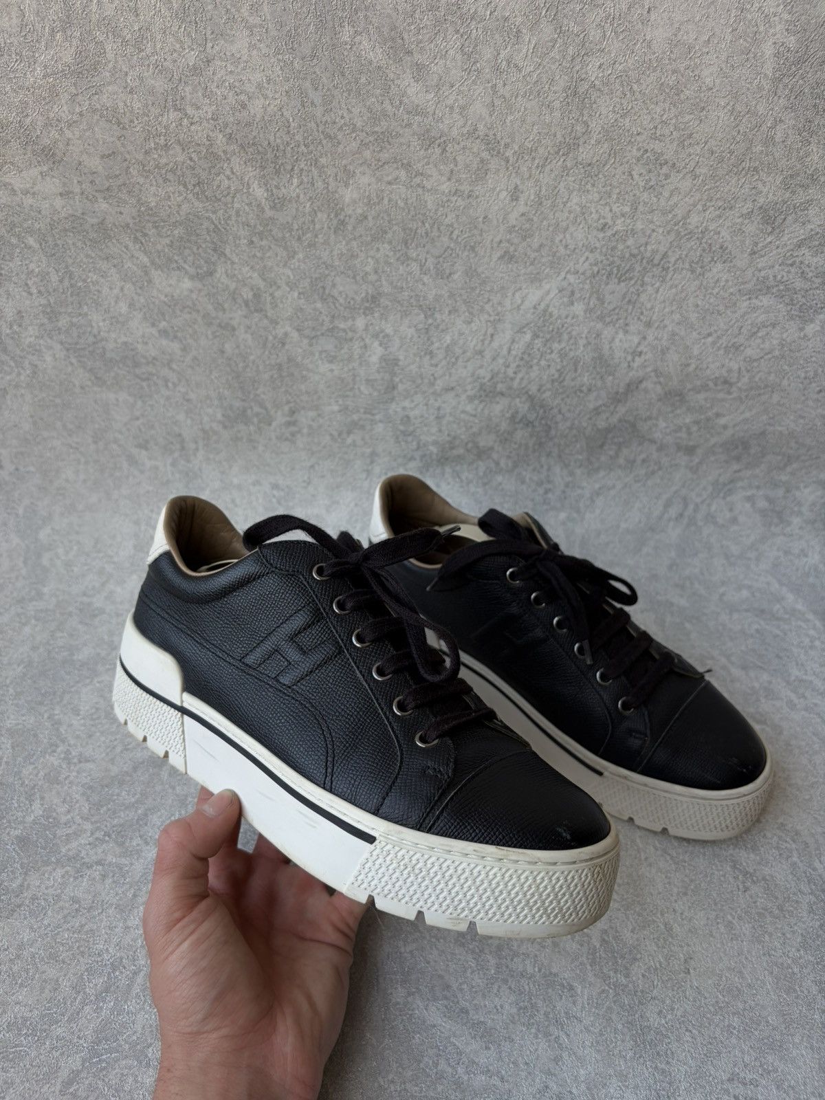 Hermes Hermes Voltage H Logo Calfskin Platform Leather Sneakers Size US 9 / IT 39 - 2 Thumbnail