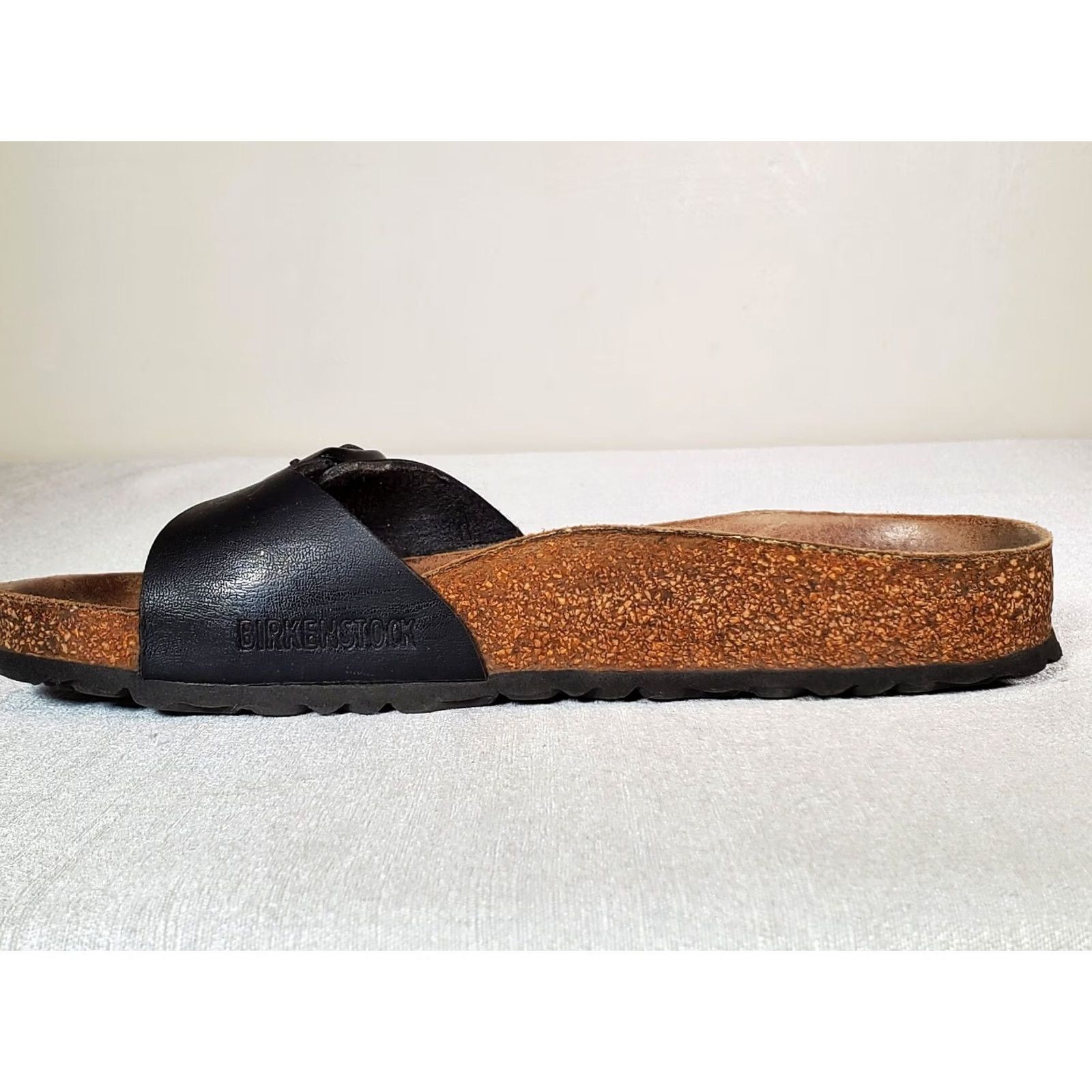 Birkenstock Birkenstock Madrid Black Birko-Flor Sandals Women Size US 7 EUR 38 Narrow Slip-on Adjustable Buckle Flat Casual Spring Summer/Vintage: No Size US 7 / IT 37 - 3 Thumbnail