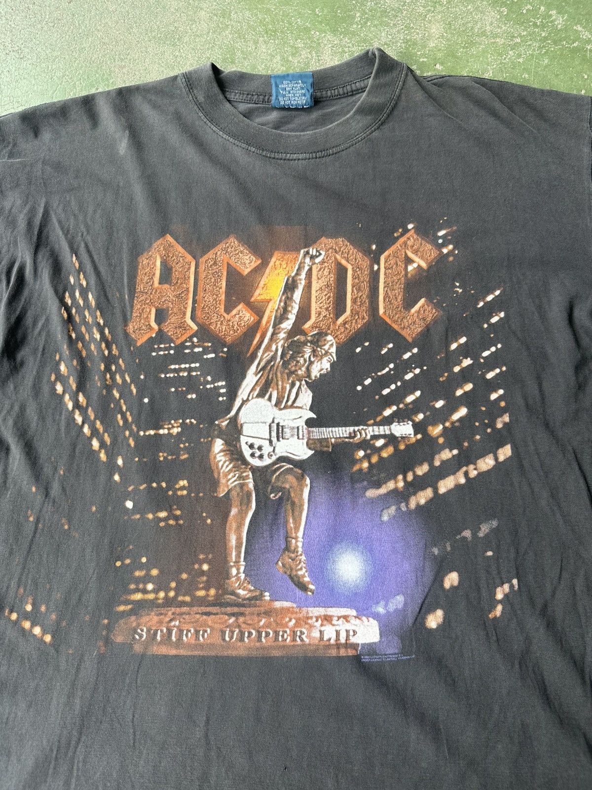 AC/DC Rare!! Vintage AC/DC Stiff Upper Lip Europe Tour 2001s Size US L / EU 52-54 / 3 - 2 Thumbnail