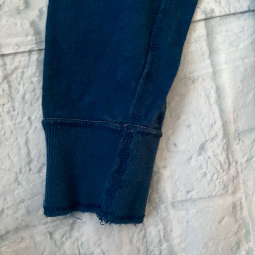 American Eagle Outfitters American eagle outfitters men M vintage fit Longsleeve Crewn Size US M / EU 48-50 / 2 - 6 Thumbnail
