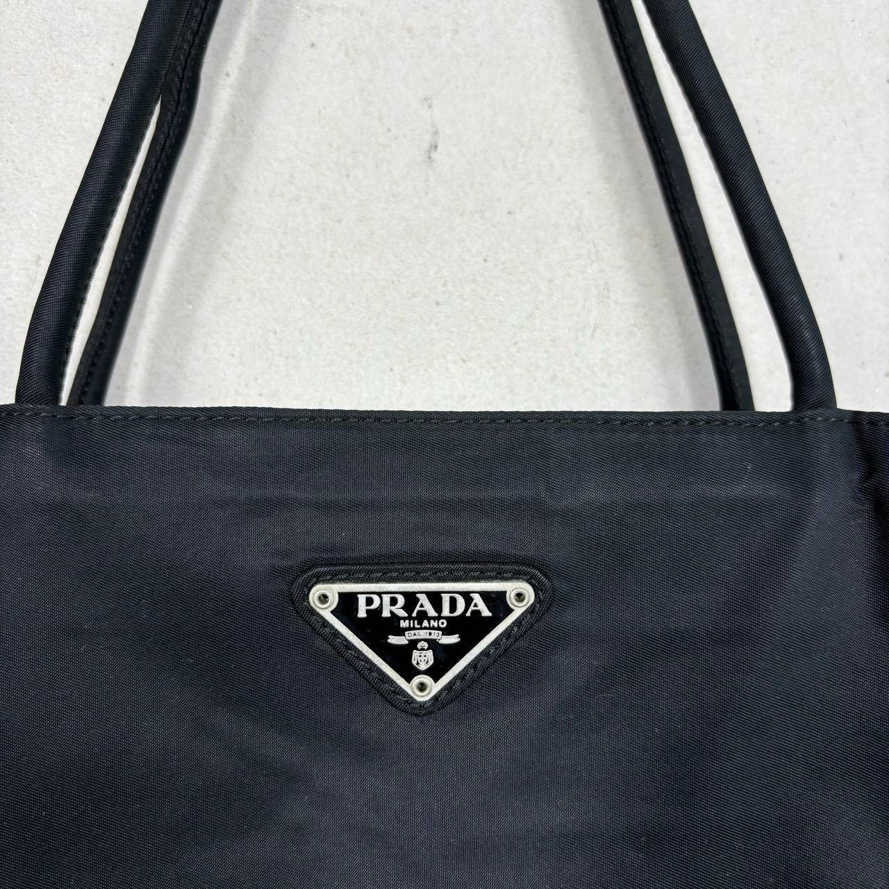 Prada Prada Tessuto Vintage 90s Nylon Tote Bag Black Authentic Size ONE SIZE - 9 Thumbnail
