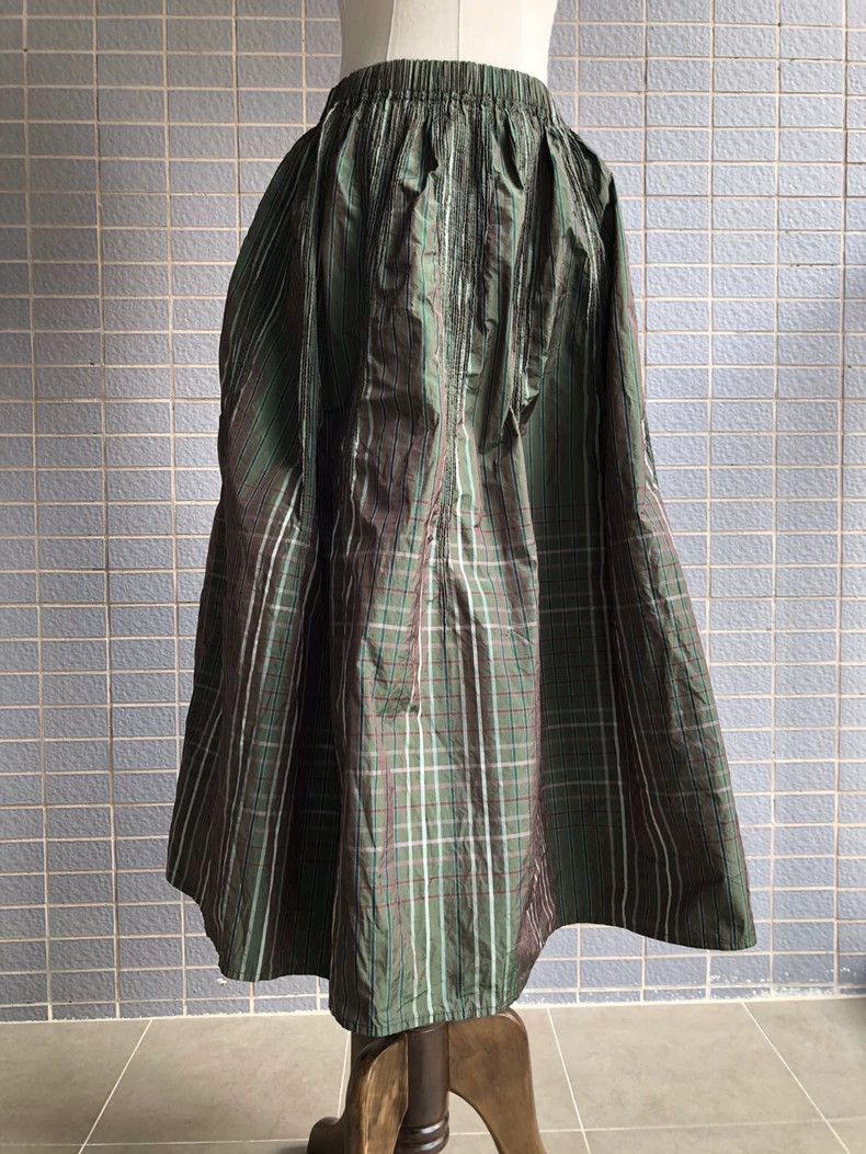 Issey Miyake Issey Miyake size:2 A green British-style skirt Size 23" - 1 Thumbnail