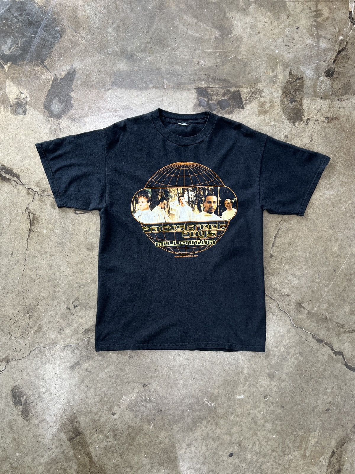 Band Tees Vintage 1999 Backstreet Boys Millennium Tour Tee Large Size US L / EU 52-54 / 3 - 2 Thumbnail