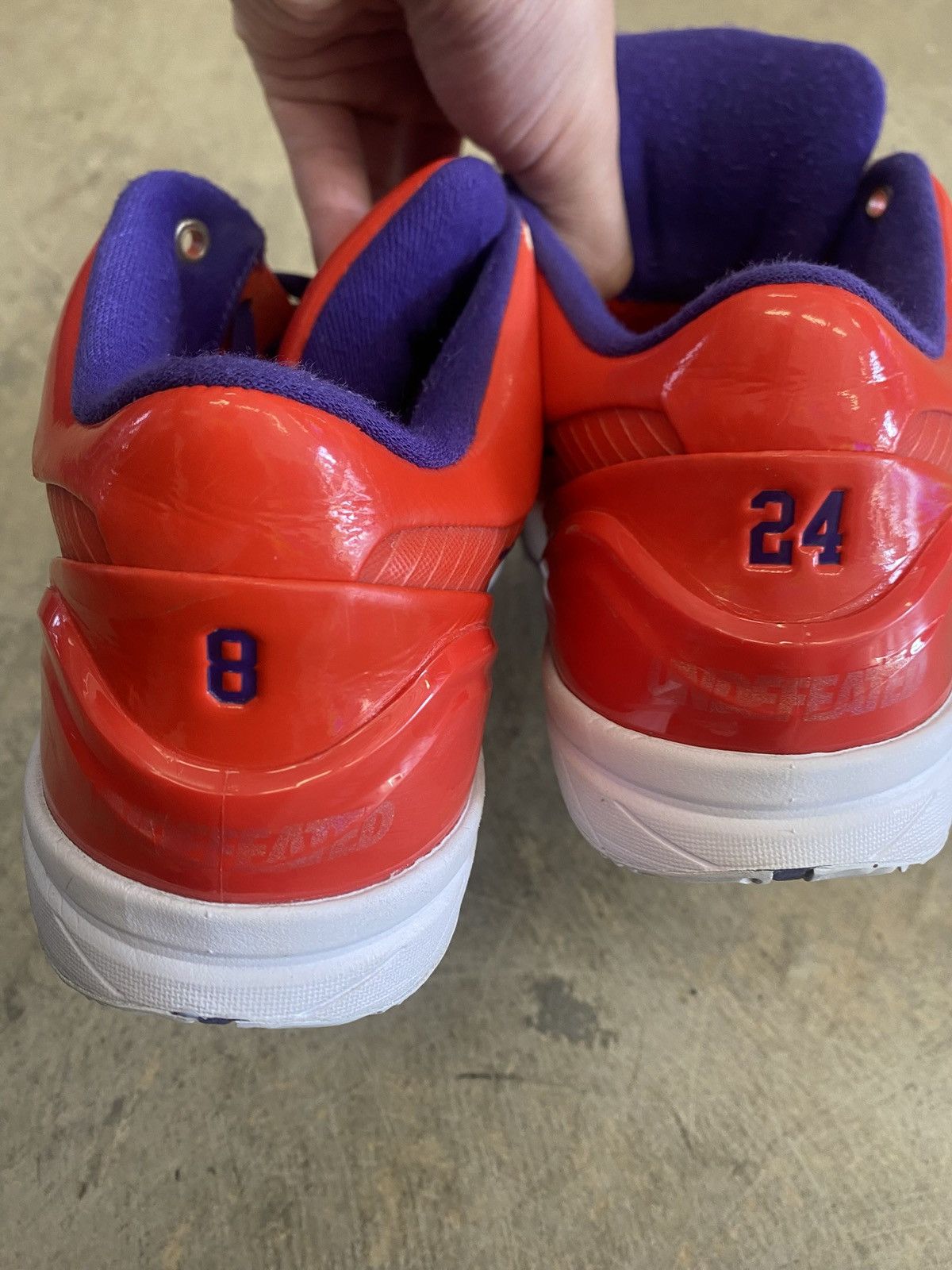 Nike × Undefeated Undefeated Kobe 4 Protro Phoenix Suns Undefeated Size US 10 / EU 43 - 4 Thumbnail