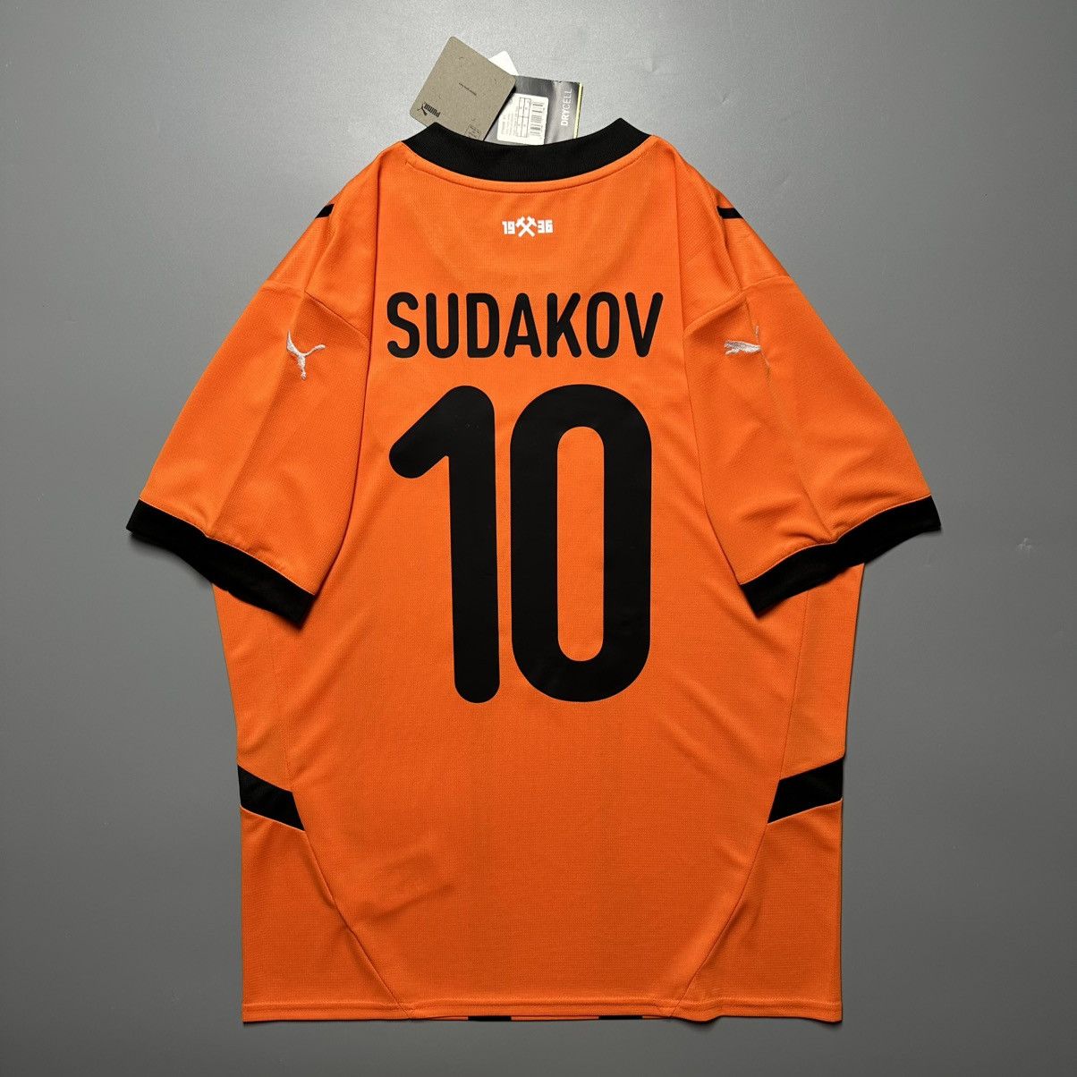 Puma NWT SHAKHTAR PUMA 2024/2025 FOOTBALL HOME JERSEY #10 SUDAKOV Size US M / EU 48-50 / 2 - 1 Thumbnail