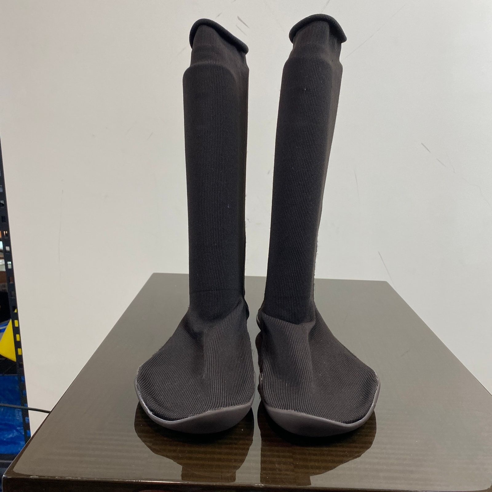 Kanye West × Yeezy Yeezy Yzy Pods Sock Shoes Size 1 (US M 4-7) Size US 7 / EU 40 - 2 Thumbnail