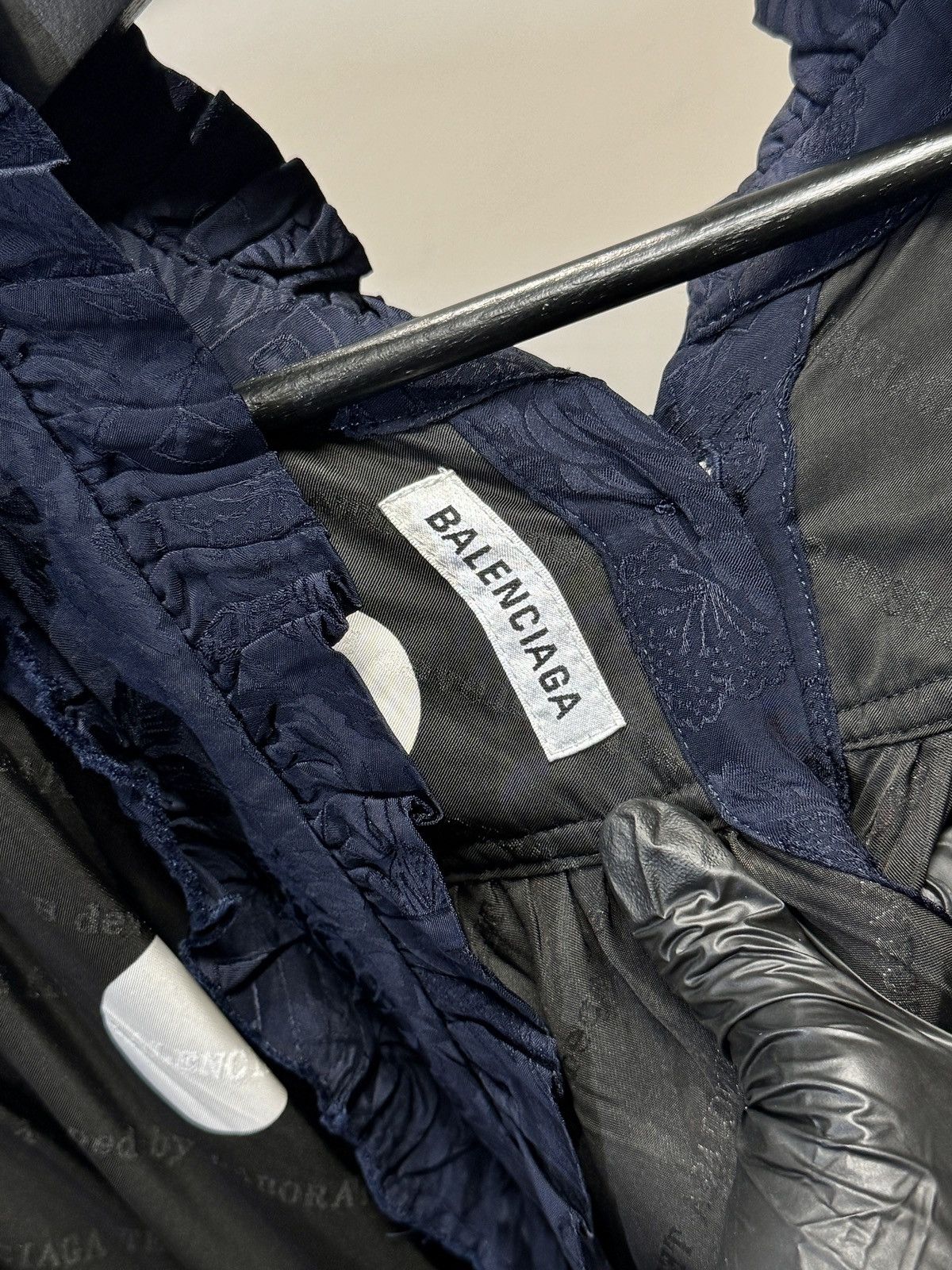 Balenciaga Balenciaga SS22 by Demna Size M / US 6-8 / IT 42-44 - 2 Thumbnail