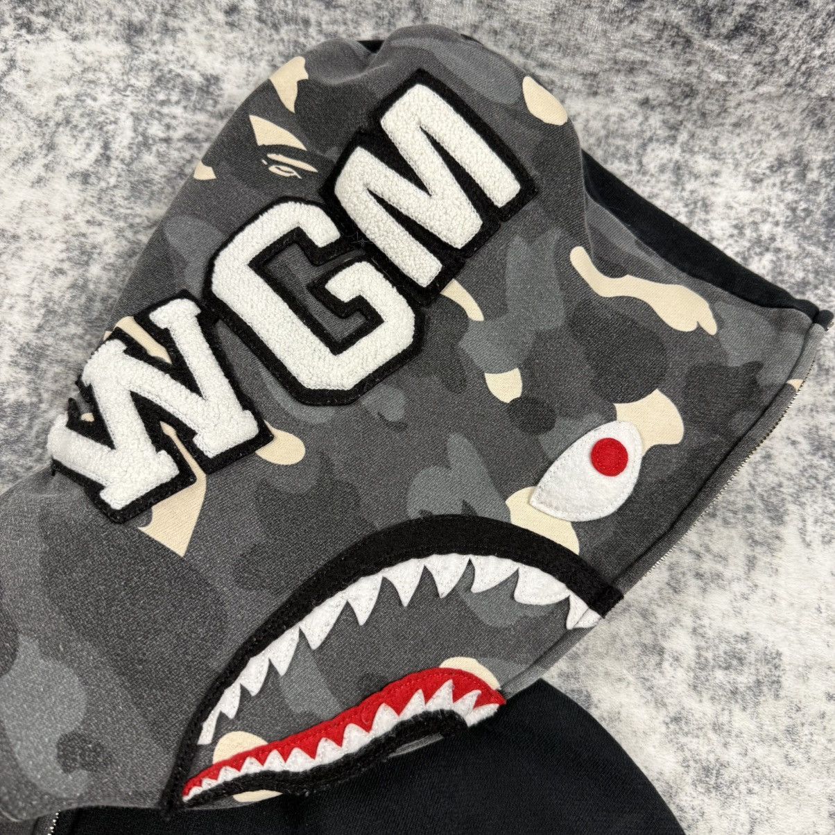 Bape BAPE Shark Full Zip Hoodie Glow in the Dark Camo Split Black Size US XL / EU 56 / 4 - 7 Thumbnail