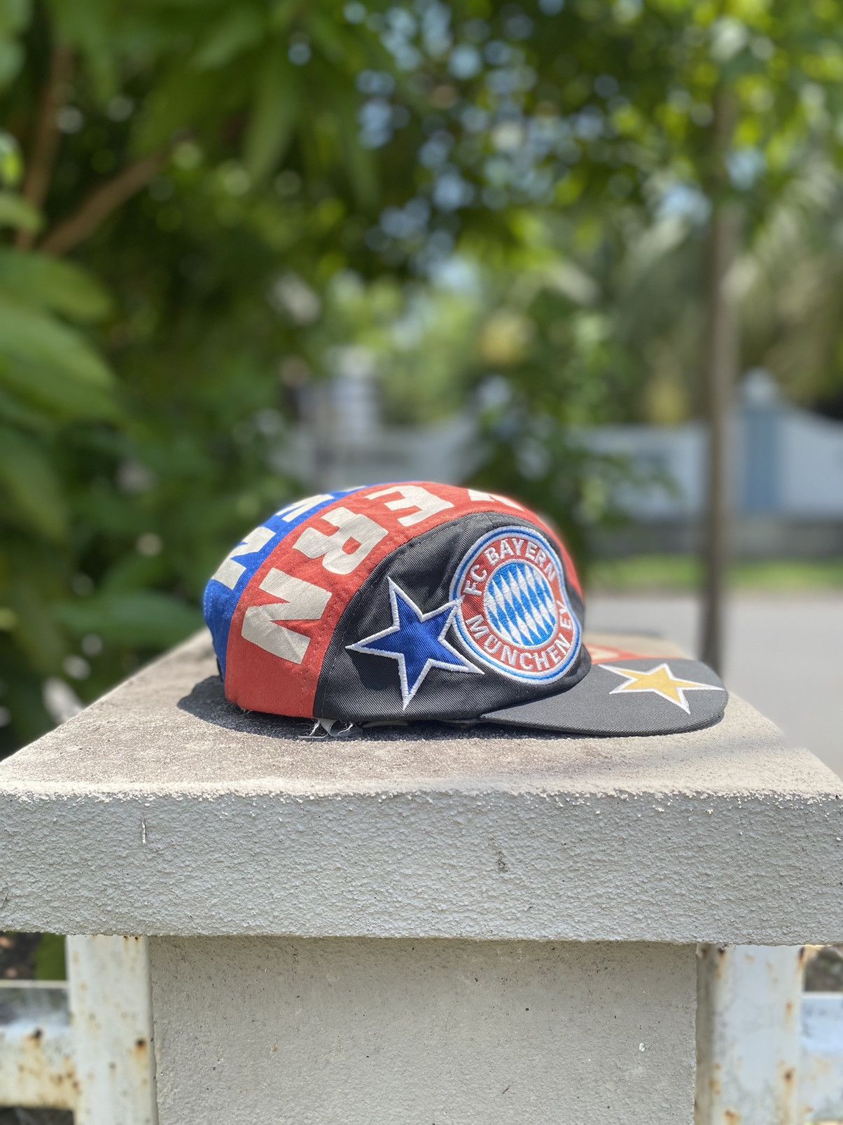 Vintage FC Bayern München logo AOP cap Size ONE SIZE - 6 Thumbnail