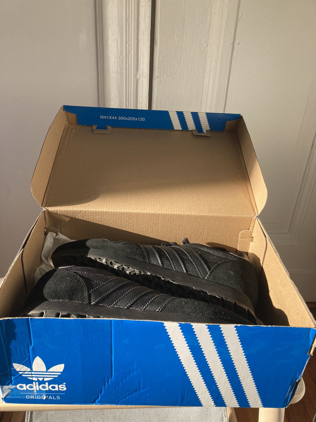 Adidas Adidas Haven Sneaker Size US 10 / EU 43 - 2 Thumbnail