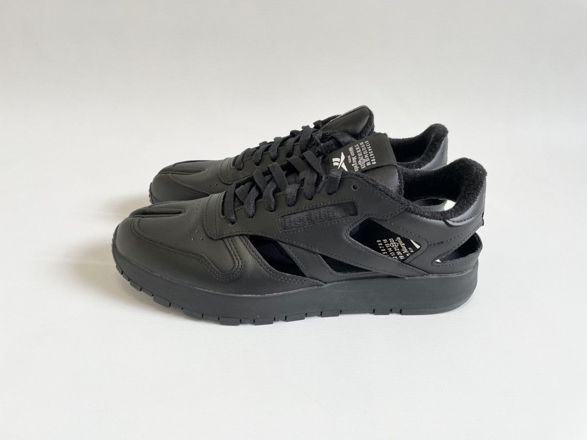 Maison Margiela × Reebok ‘Project 0 CL’ Tabi Cut Out Sneakers Size US 9 / IT 39 - 16 Thumbnail