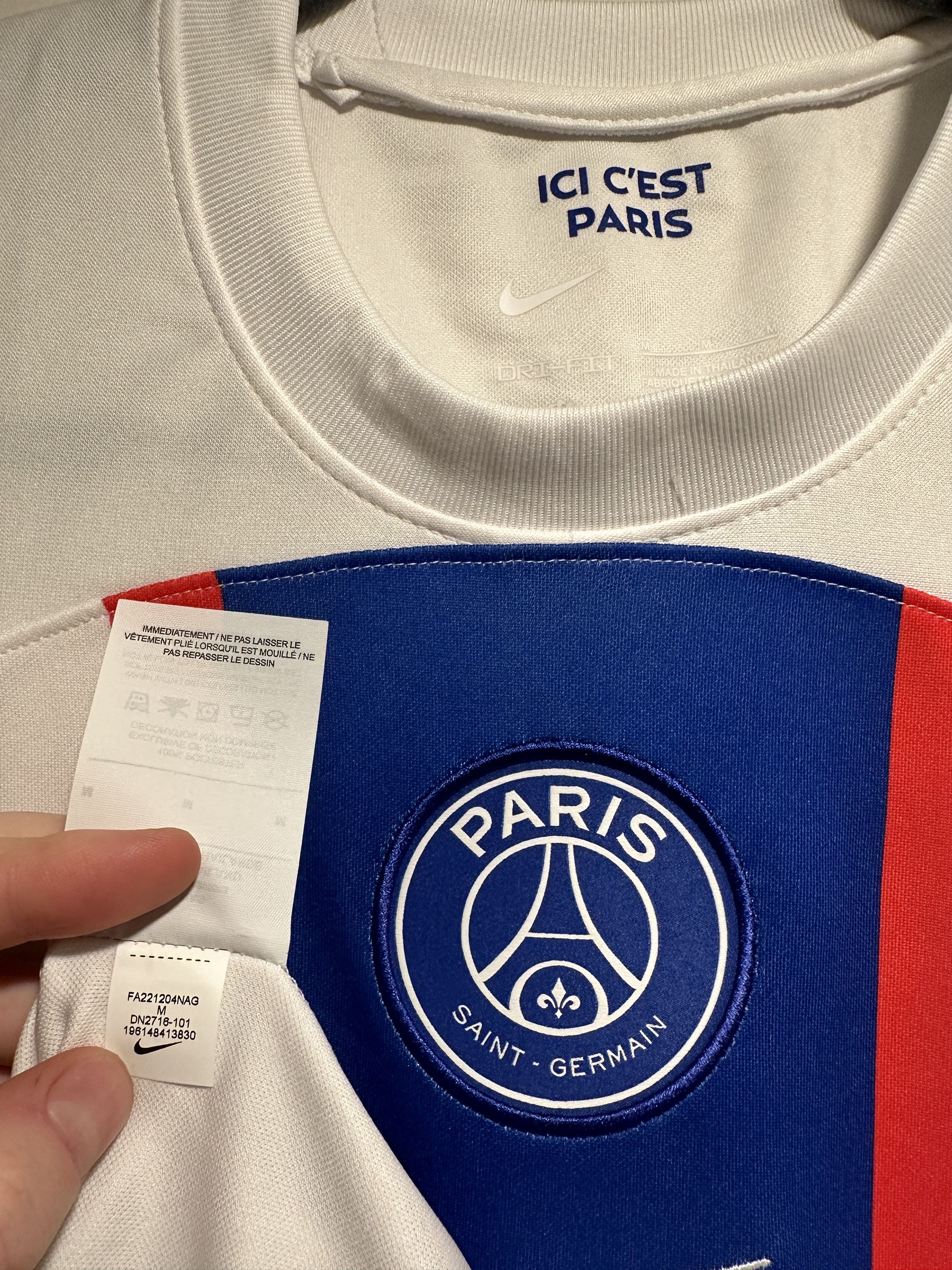 Nike BNIB PSG Paris Saint-Germain 2022/23 Third Medium w/ GOAT Size US M / EU 48-50 / 2 - 2 Thumbnail