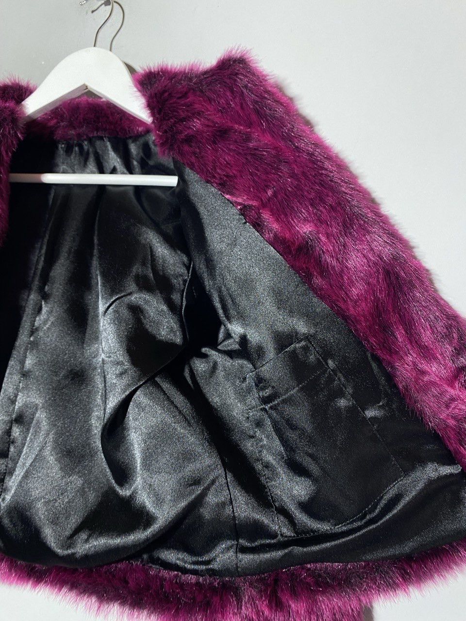 Versace Vintage 90s Versace Classic V2 Y2k Faux Fur Coat Jacket Size L / US 10 / IT 46 - 10 Thumbnail