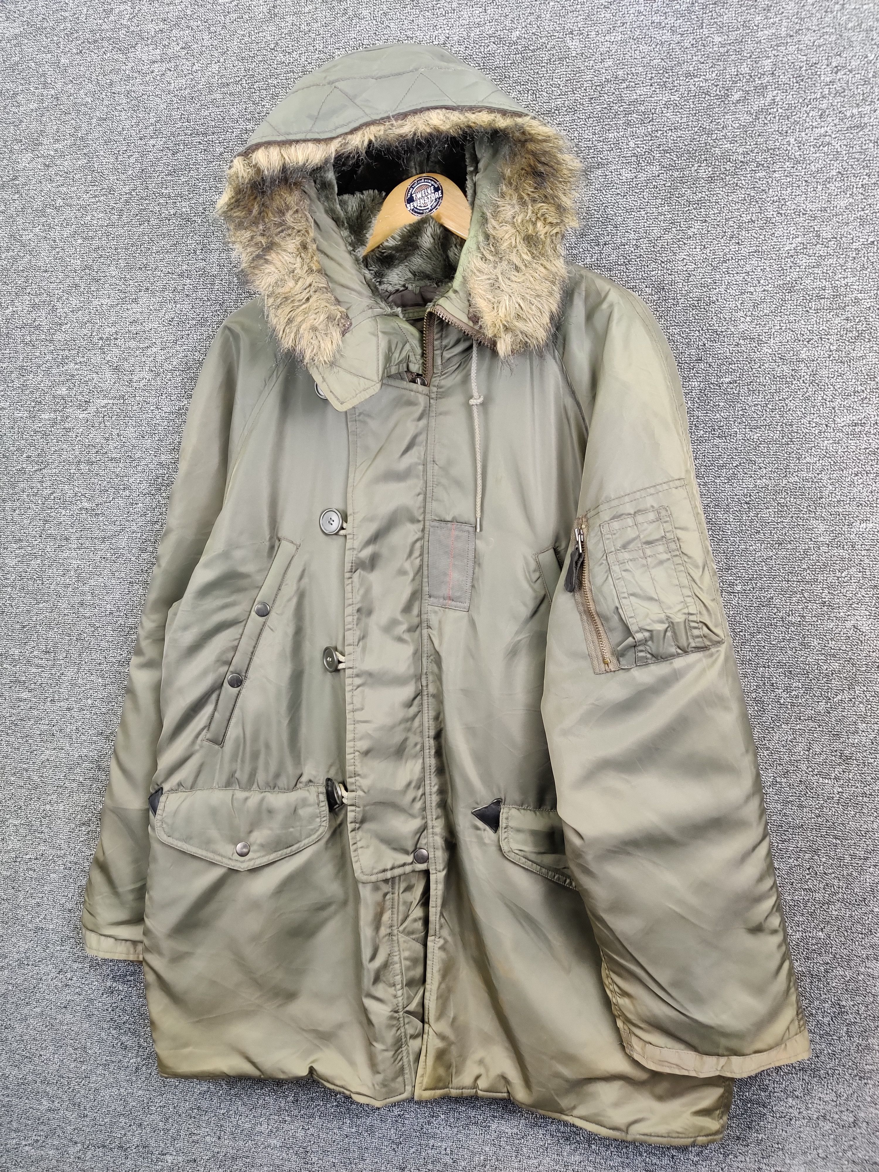 Avirex Vintage Avirex Officer N-3B Flight Fur Parka Jacket Size US L / EU 52-54 / 3 - 2 Thumbnail