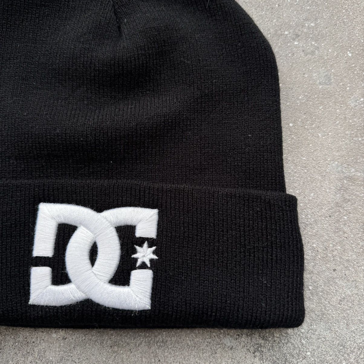 DC DC Vintage Y2K Skater Beanie Hat Size ONE SIZE - 4 Thumbnail