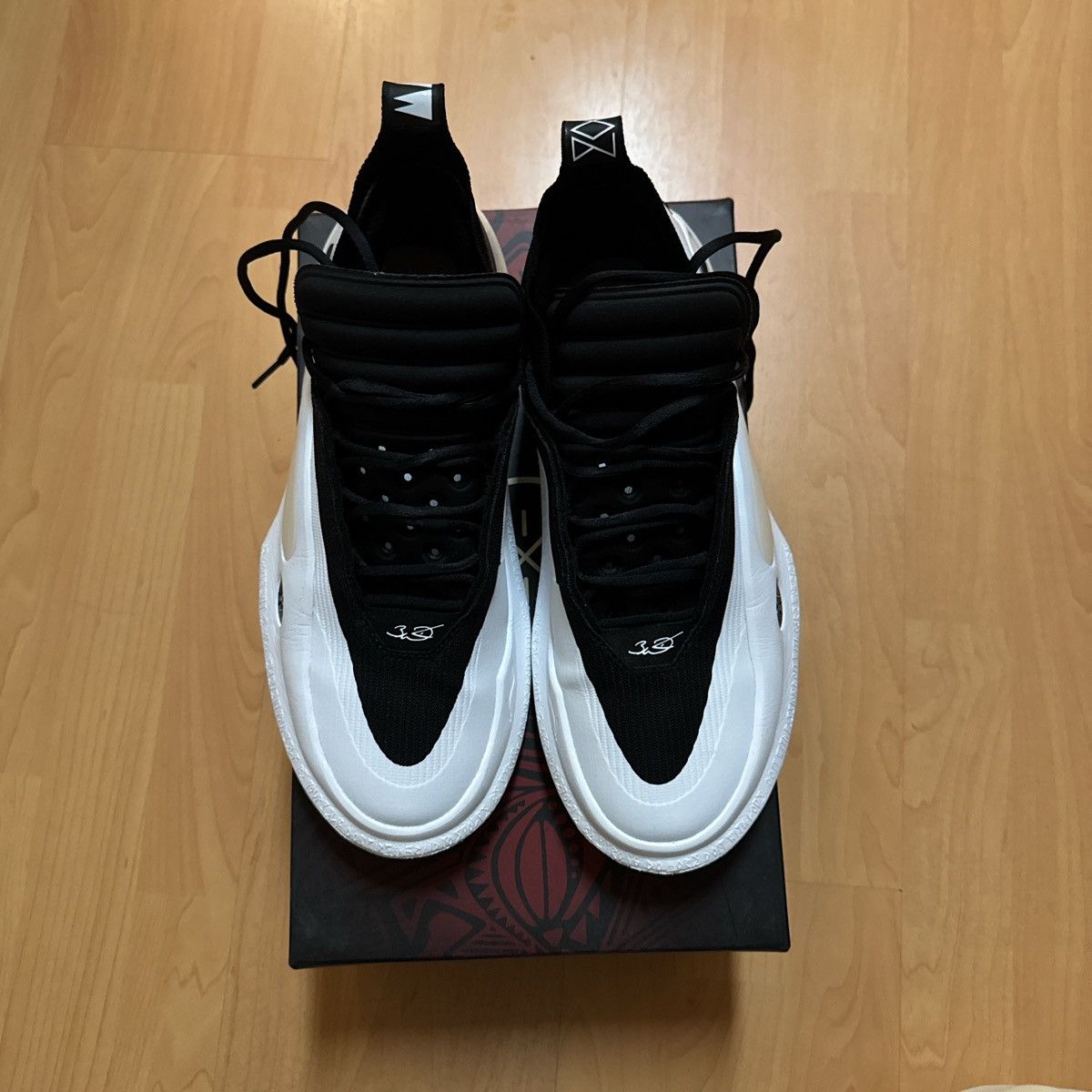Li-Ning Way of Wade 11 Size US 9.5 / EU 42-43 - 2 Thumbnail