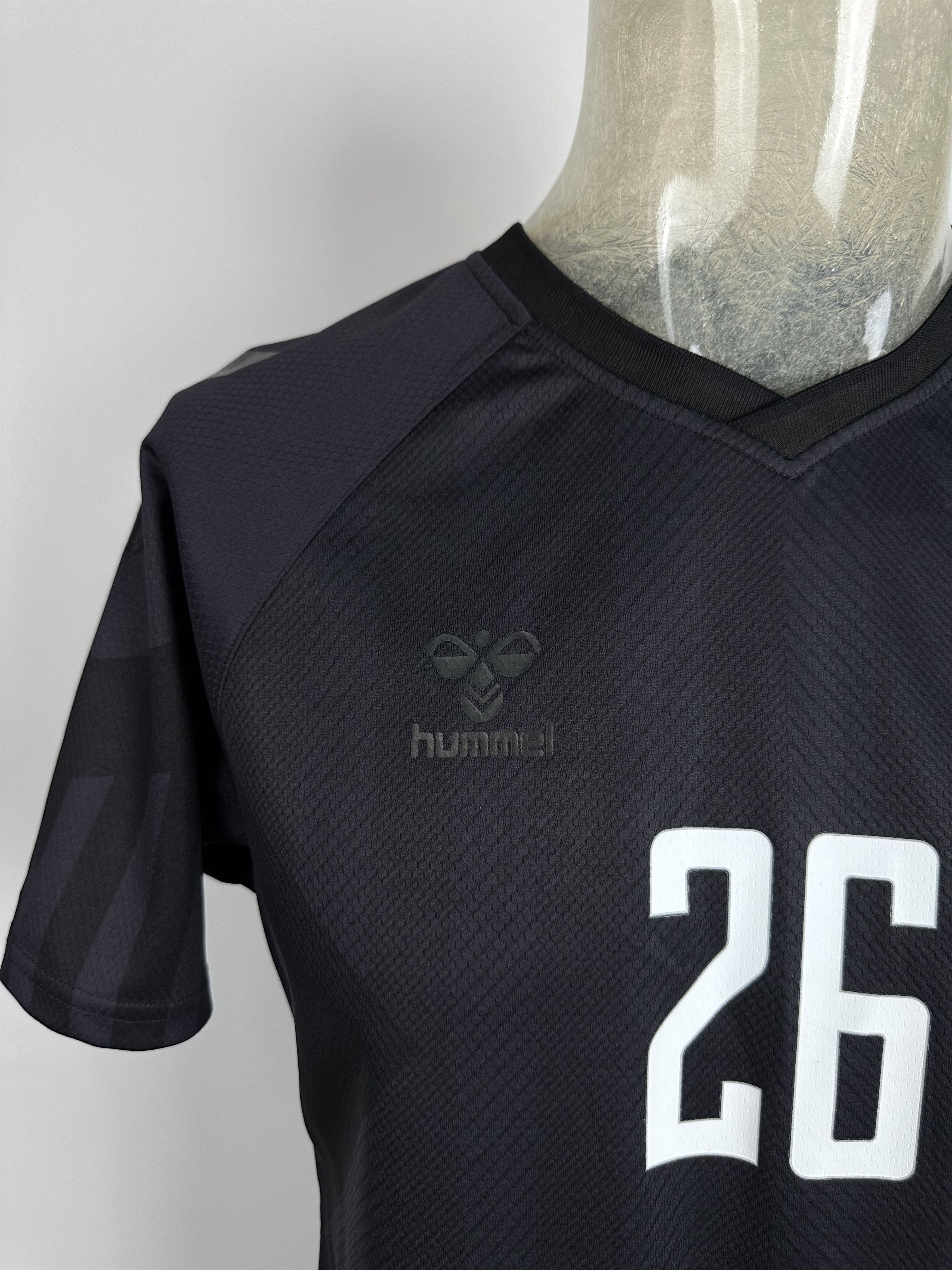 Hummel DENMARK 2022 23 THIRD FOOTBALL SHIRT SOCCER JERSEY #26 KJAER Size US M / EU 48-50 / 2 - 6 Thumbnail