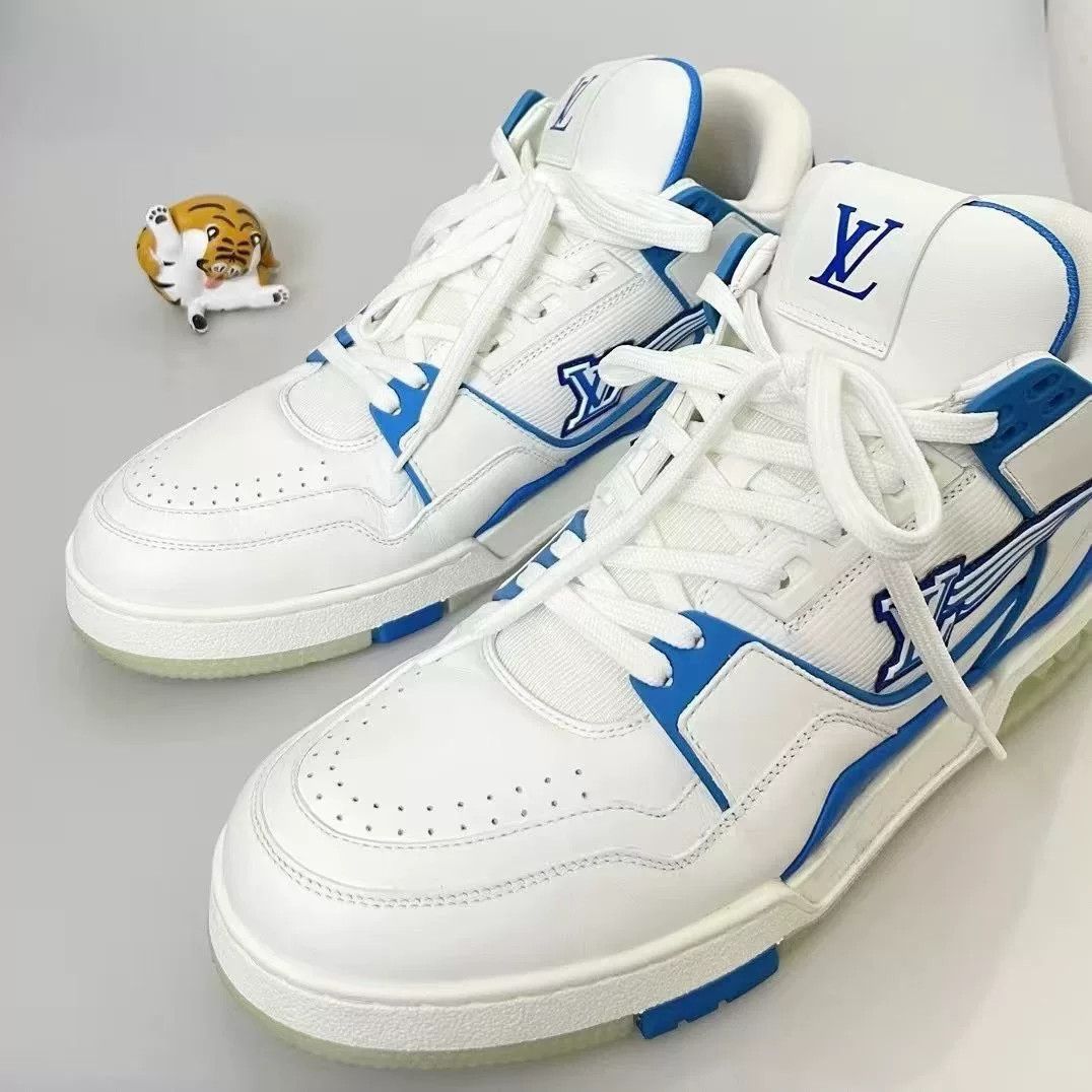 Louis Vuitton LV Trainer Blue White Size US 10 / EU 43 - 1 Thumbnail