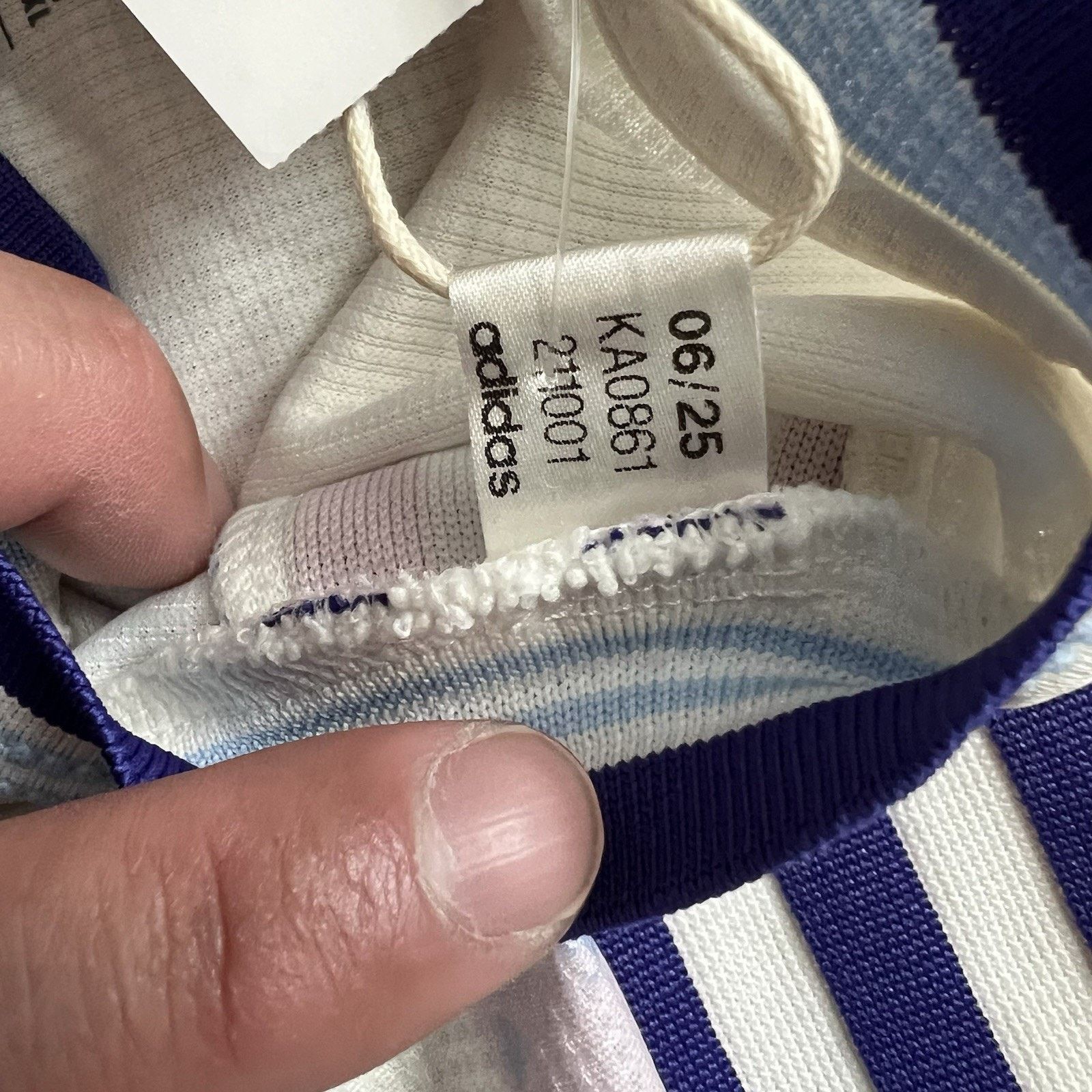 Adidas Adidas Aston Villa 25/26 Third Medium Authentic Jersey NWT Size US M / EU 48-50 / 2 - 10 Thumbnail