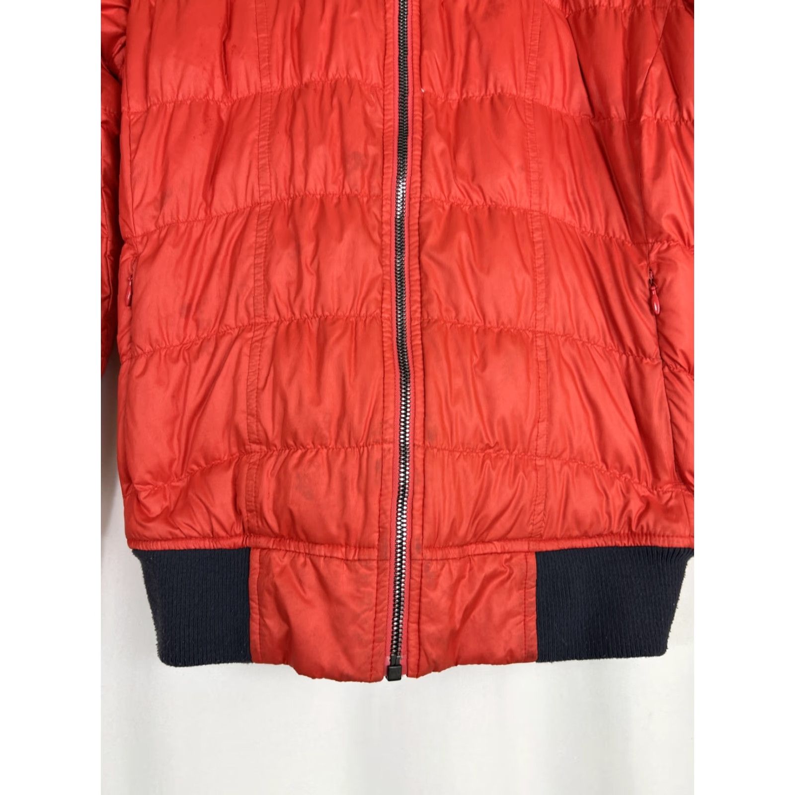 Athleta VINTAGE Athleta Dobby Goose Down Red Puffer Bomber Jacket womens XS full zip Size XS / US 0-2 / IT 36-38 - 4 Thumbnail