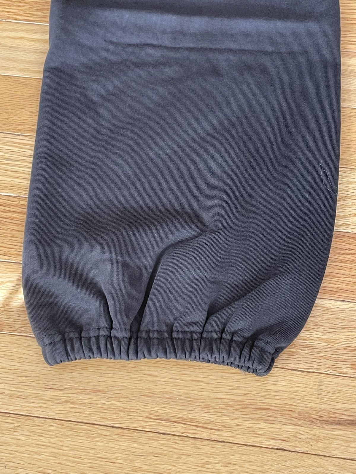 Balenciaga × Gap × Kanye West Yeezy Gap Balenciaga Cuffed Sweatpants Size US 30 / EU 46 - 3 Thumbnail