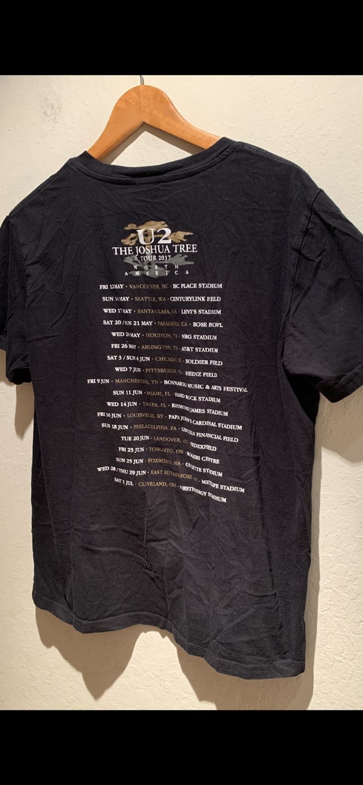 Band Tees *RARE* U2 Joshua Tree Tour Band T-Shirt Size US XL / EU 56 / 4 - 2 Thumbnail