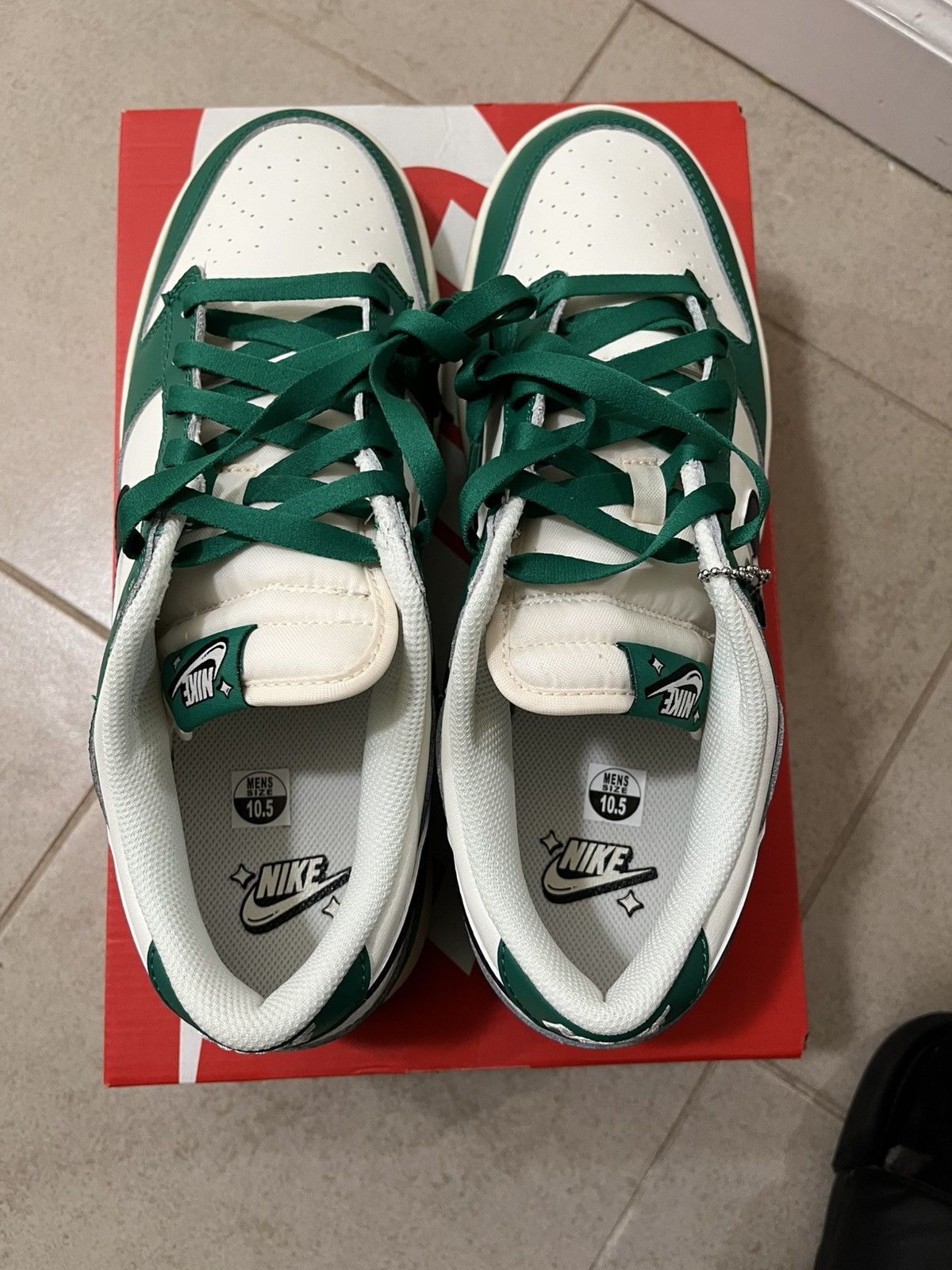 Nike Nike dunk low lottery pack malachite green Size US 10.5 / EU 43-44 - 10 Thumbnail