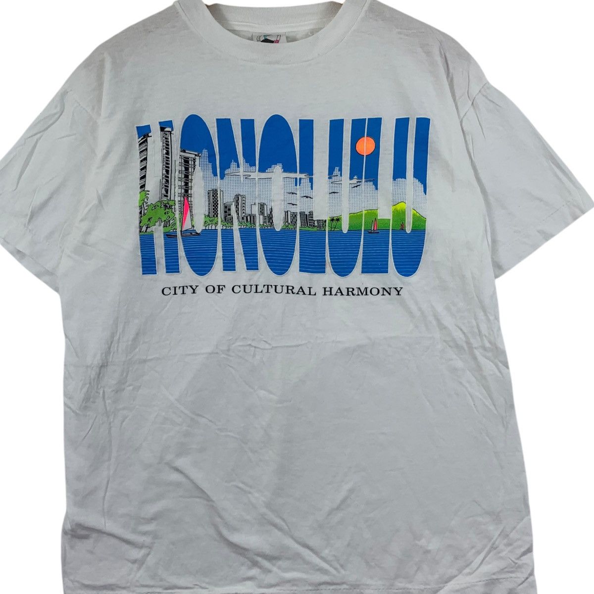 Vintage Vintage 90’ HONOLULU CARIBBEAN DREAM Illustration Tee Size US XL / EU 56 / 4 - 3 Thumbnail