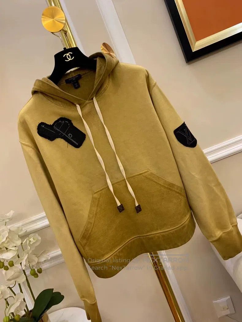 Louis Vuitton Louis Vuitton Caramel Worn Sweatshirt Size US L / EU 52-54 / 3 - 1 Thumbnail