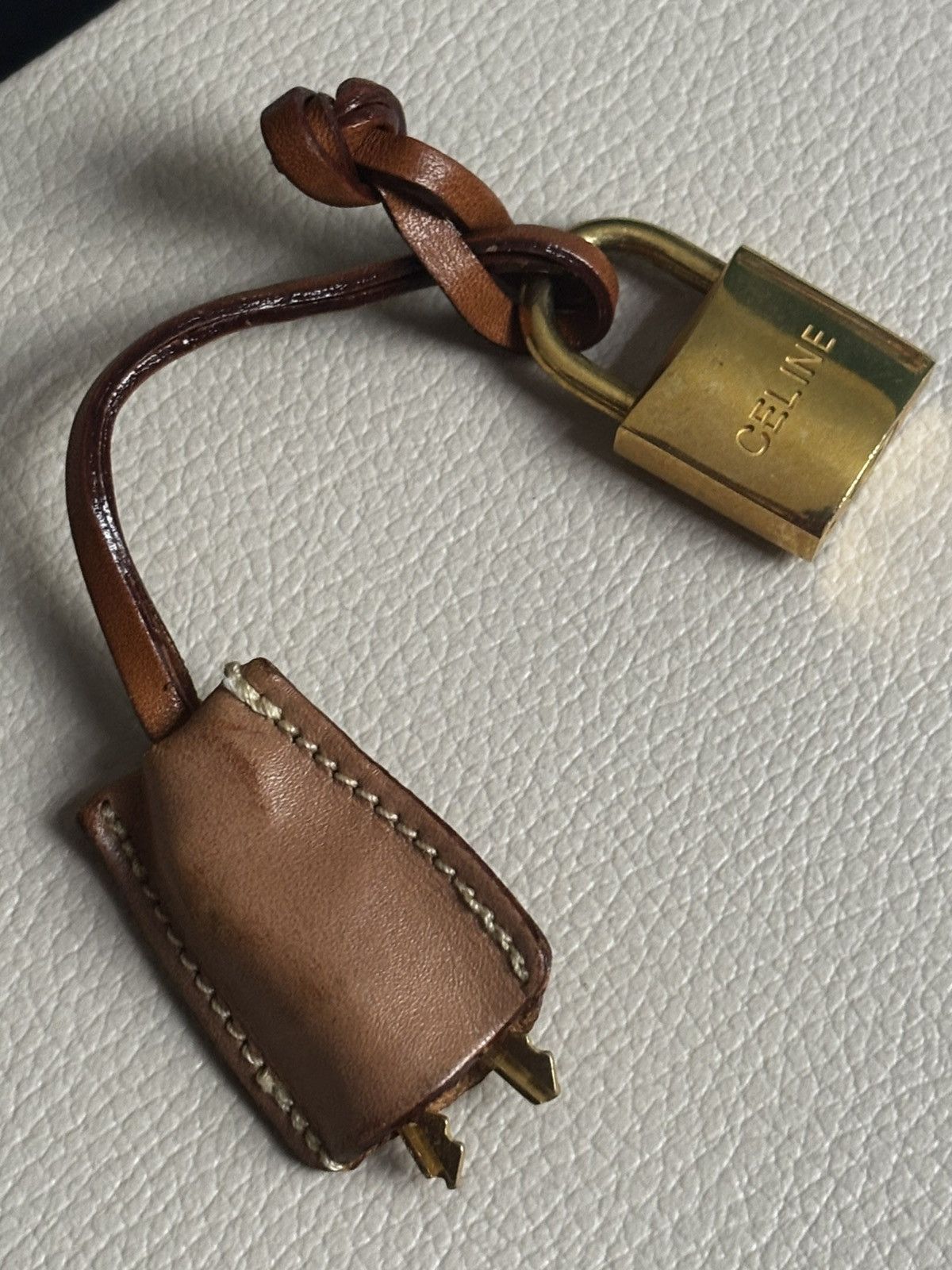 Celine Celine lock and key Size ONE SIZE - 3 Thumbnail