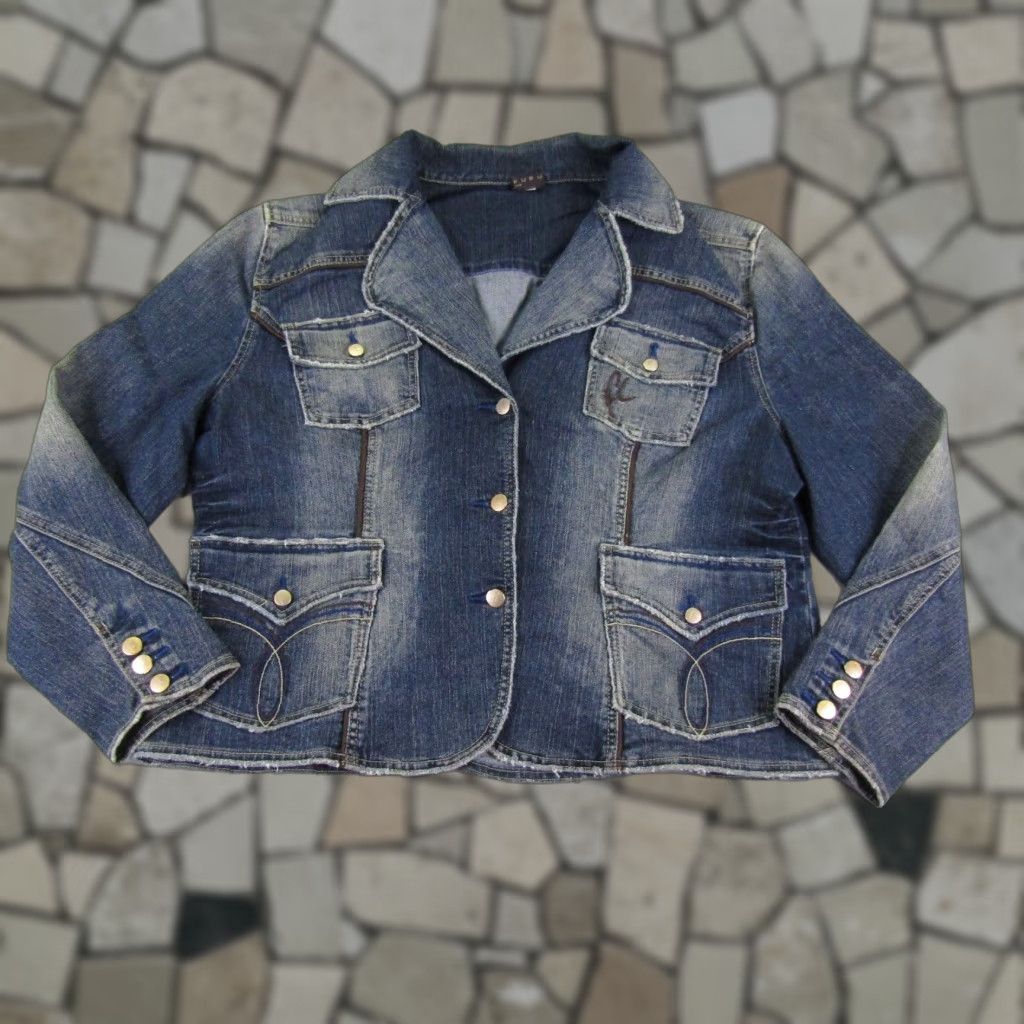 Fubu VINTAGE FUBU Denim Jacket Women 3X Blue Mid-Length Button Up Pockets 90s Mens? Womens Size 40" / US 18 - 1 Thumbnail