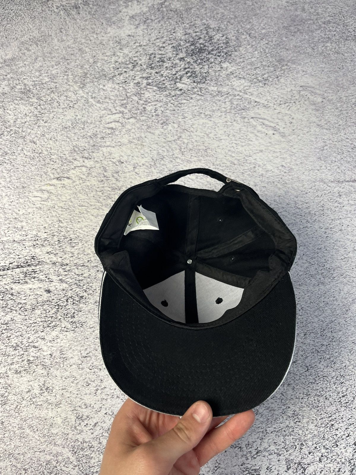 Formula 1 Vintage Mercedes Benz Rare Cap AMG Petronas Formula 1 OS Size ONE SIZE - 11 Thumbnail