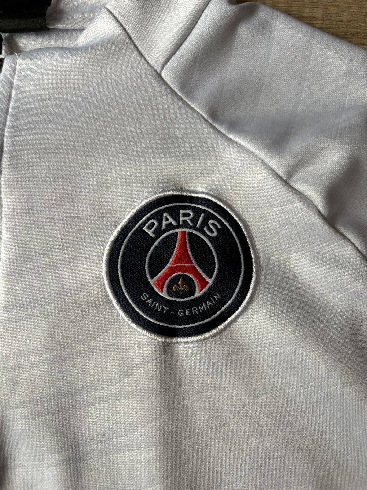 Jordan Brand PSG White Warm Up Long Sleeve Size US L / EU 52-54 / 3 - 5 Thumbnail