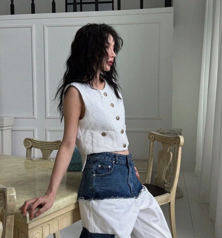 Chanel Chanel 22 white cotton round-neck sleeveless single-breast Size XXS / US 00 / IT 34 - 9 Thumbnail