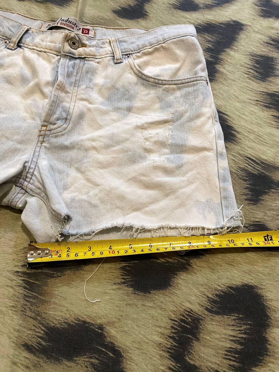 Diesel Y2K Diesel Vintage jeans shorts streetwear Size US 33 - 13 Thumbnail