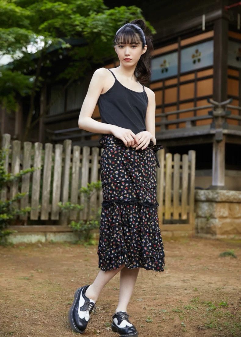 Comme des Garcons Comme des Garcons size M Broken flower and raw edge wrap s Size 23" - 8 Thumbnail