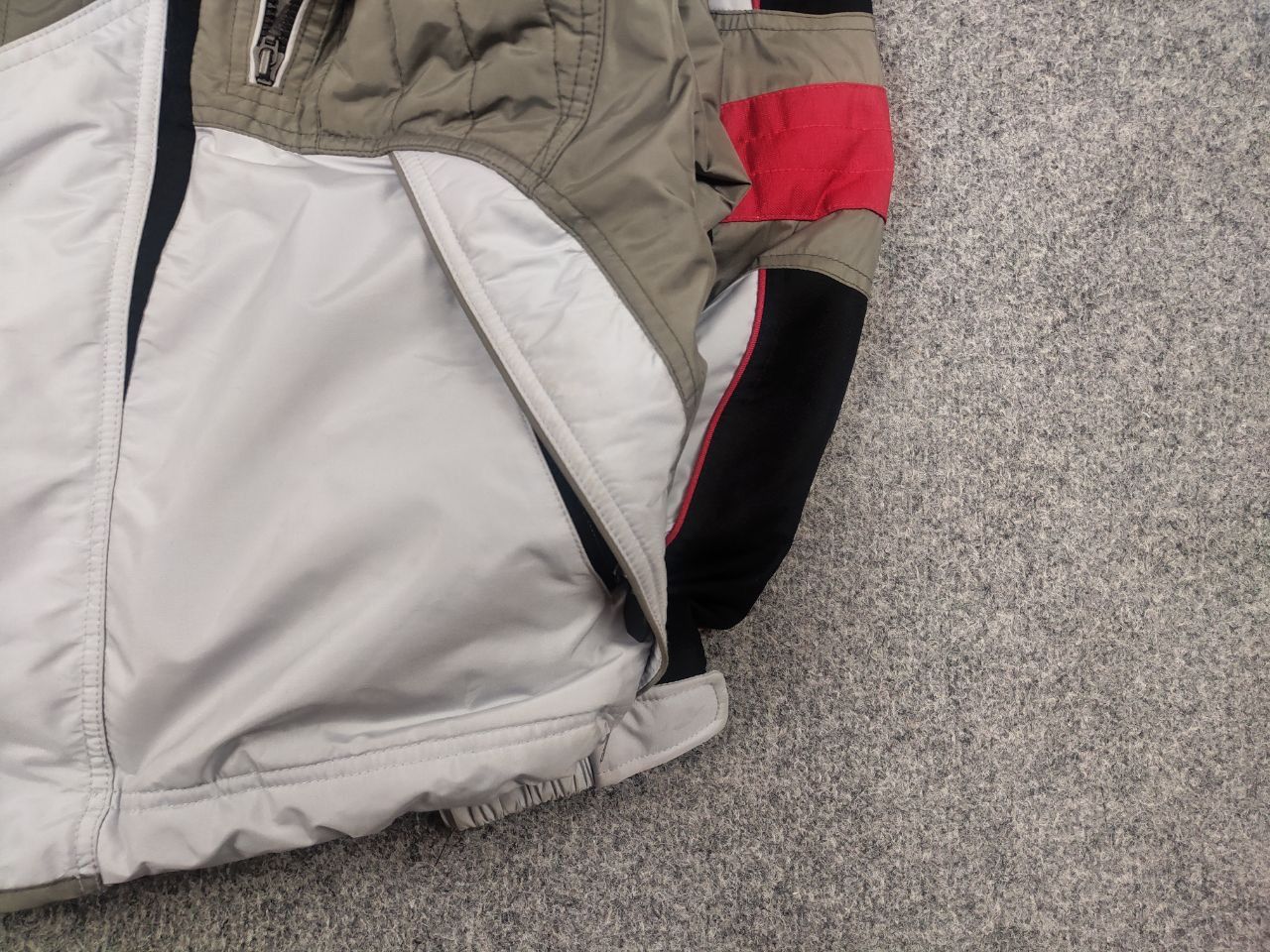 Descente Vintage Descente Airdrive Ski Zipper Hooded Jacket Logo Size US S / EU 44-46 / 1 - 7 Thumbnail