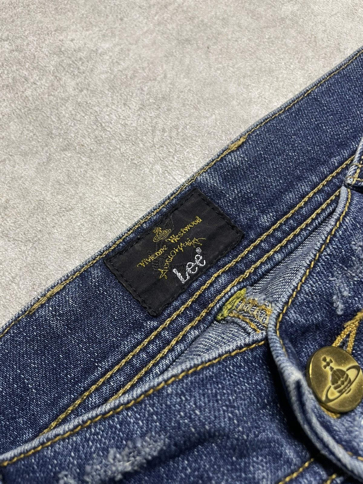 Lee × Vivienne Westwood Vivienne x Lee 2005 — twisted punk cutoffs archive heat Size US 29 - 12 Thumbnail