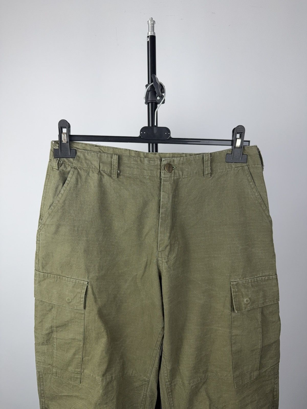 Carhartt × Vintage Vintage Carhartt Olive Cargo Pants Military Workwear Style Size 28" / US 6 / IT 42 - 2 Thumbnail