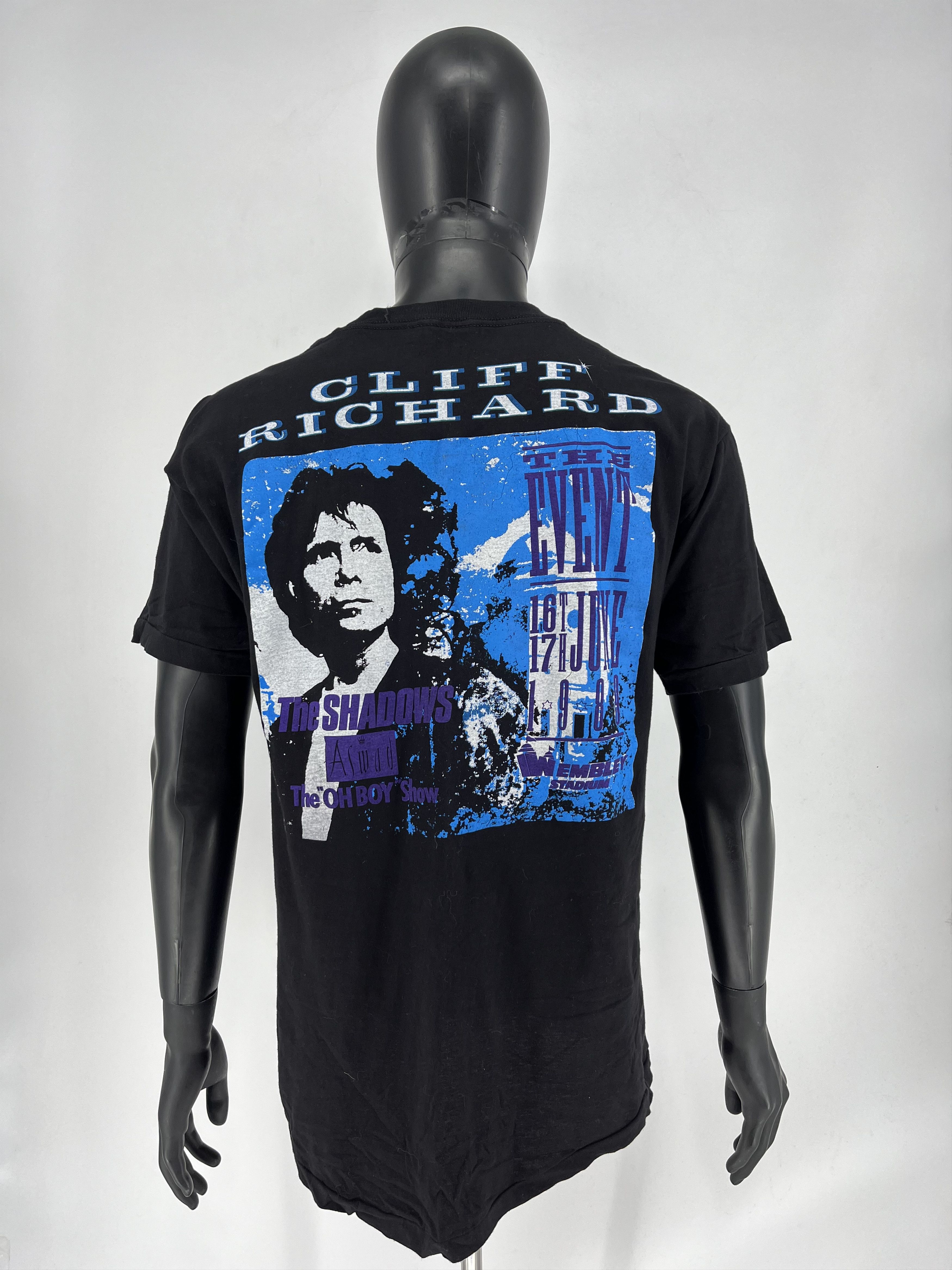 Band Tees Vintage Cliff Richard The Event 1989 T-Shirt Size XL Size US XL / EU 56 / 4 - 9 Thumbnail