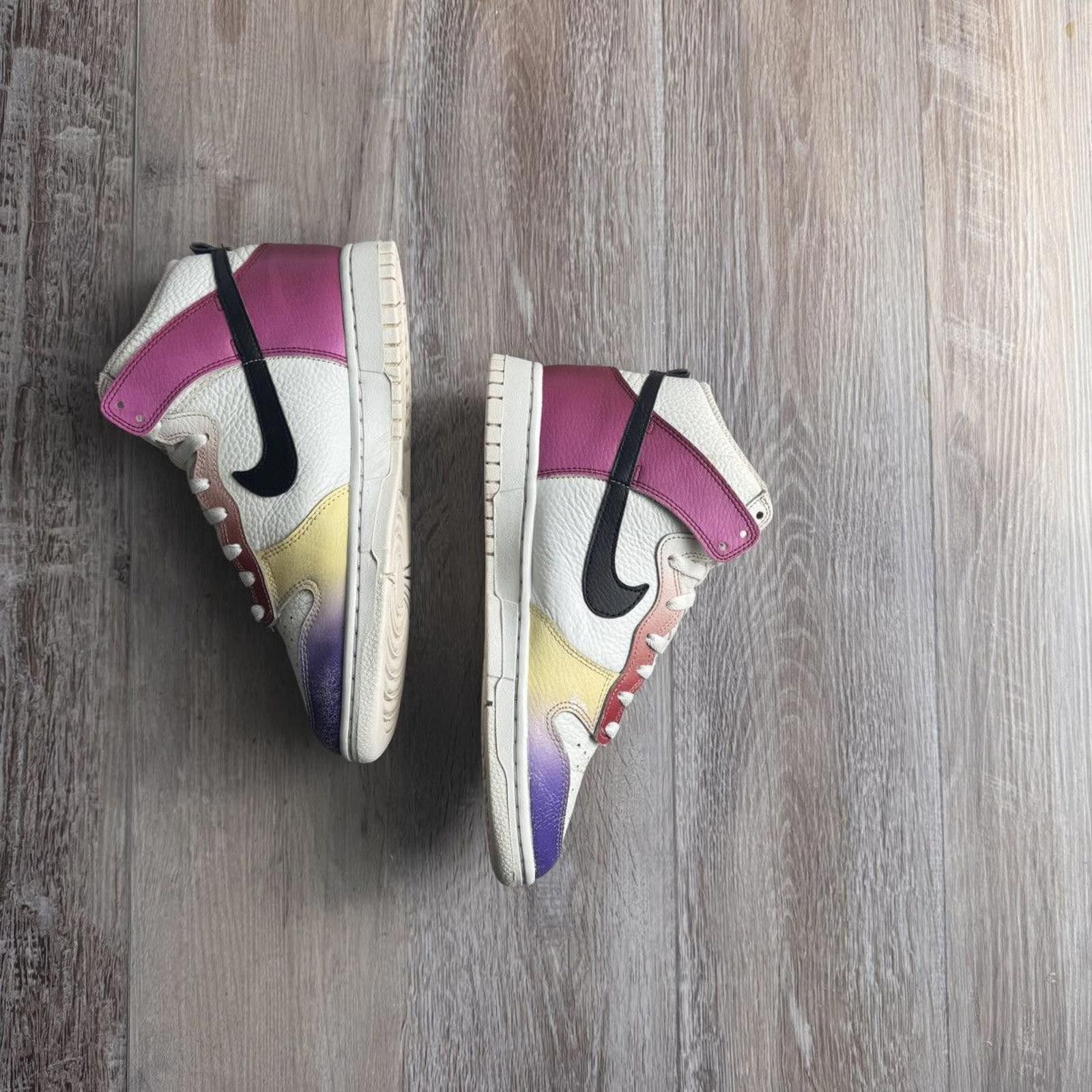 Nike NIKE • Dunk High "Multi-Color Gradient" (7M) Size US 7 / EU 40 - 10 Thumbnail