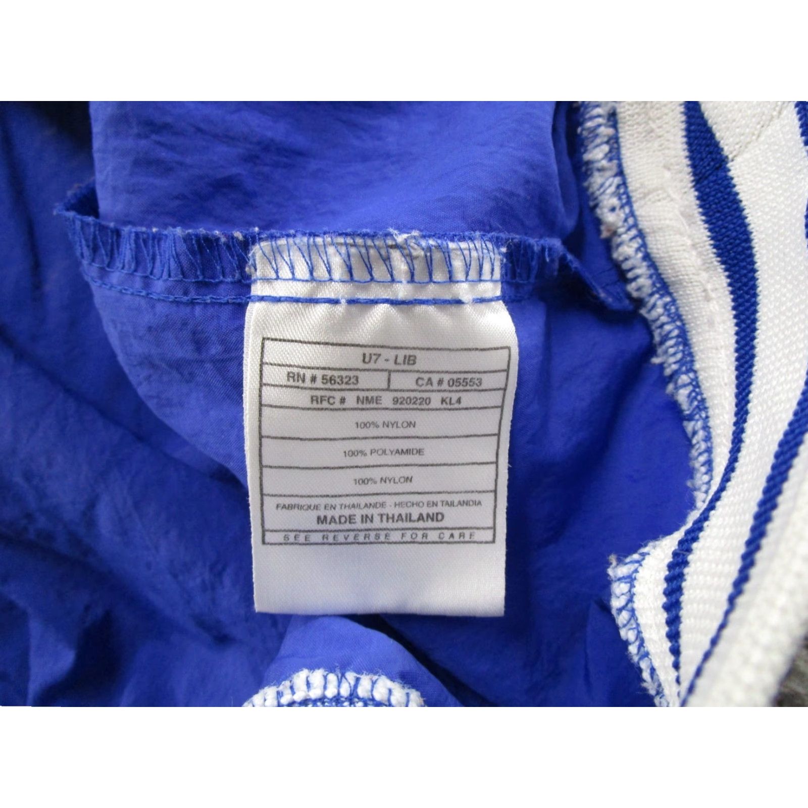 Nike VINTAGE Nike Windbreaker Shirt XL Blue Swoosh Pullover V-Neck 90s Sports Casual Men Size US XL / EU 56 / 4 - 3 Thumbnail