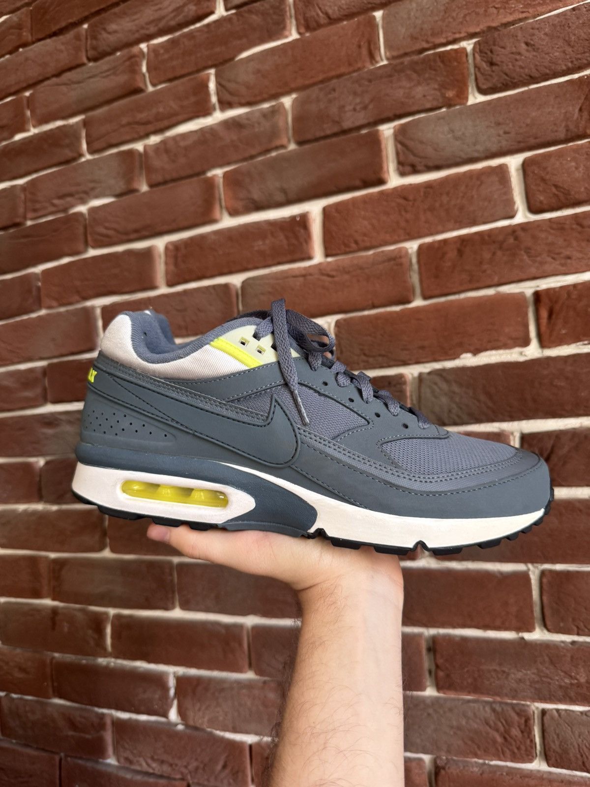 Nike 2013 Nike Air Max Classic Bw 10us Hype Kicks gabber Size US 10 / EU 43 - 1 Thumbnail